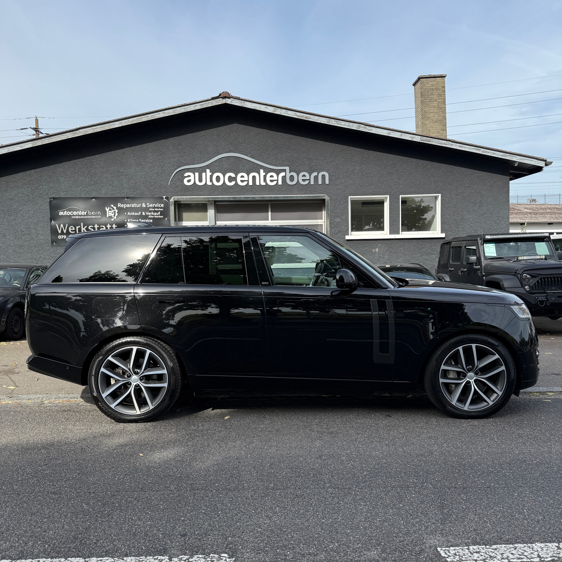 LAND ROVER Range Rover P550e Si6 PHEV SV Automatic-image-7