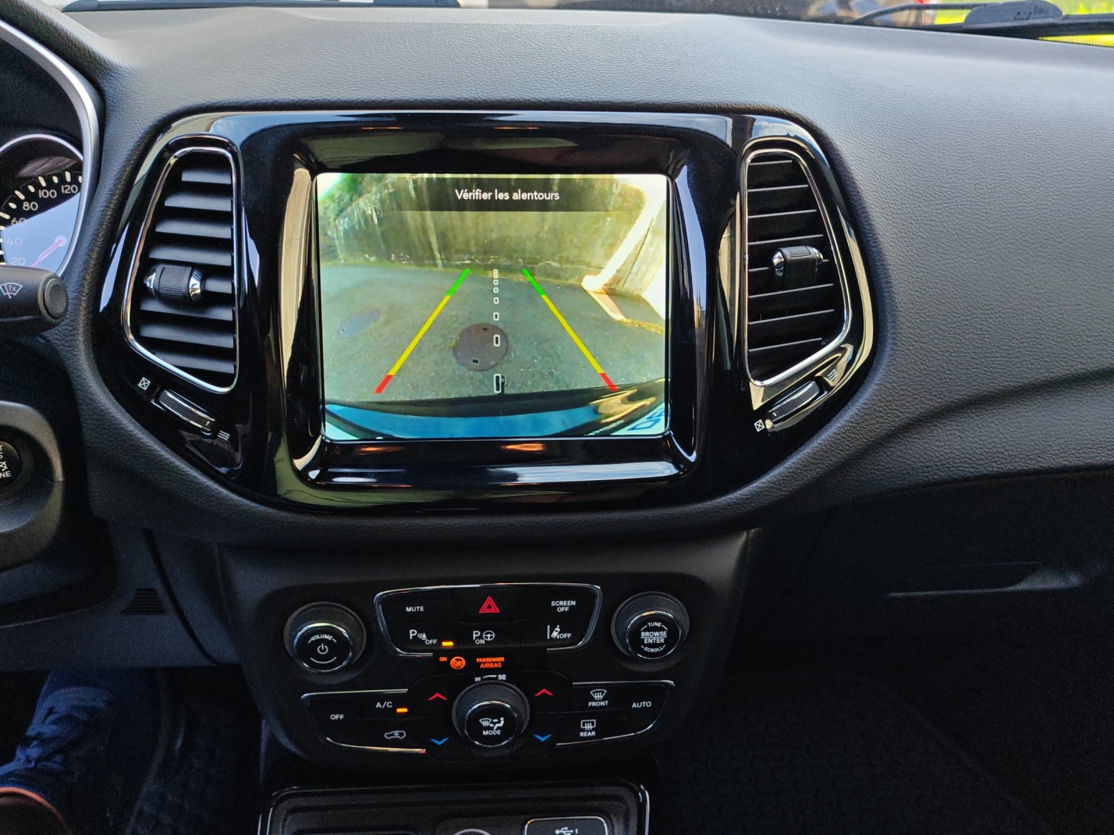 JEEP Compass 4x2 1.3 Turbo Limited DKG [Expertise du jour + Garantie 12 mois + Service & Immat. Offerts]-image-15