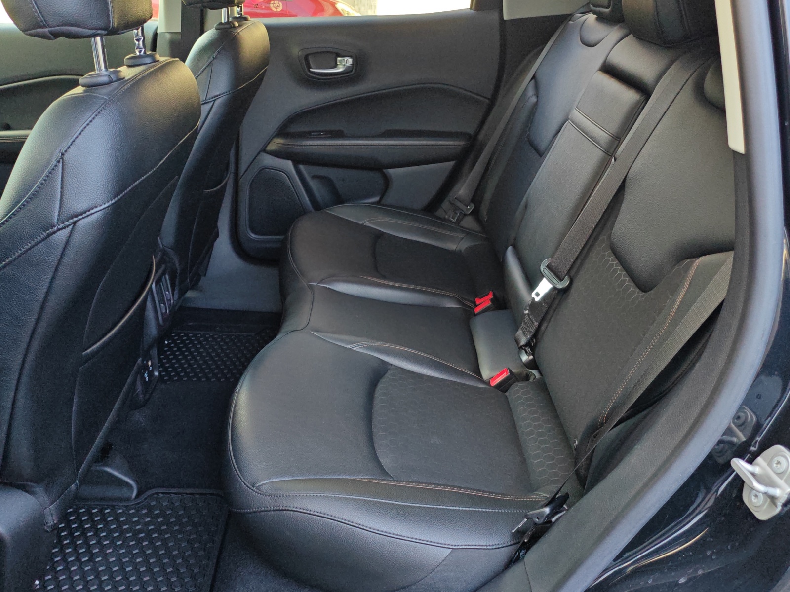 JEEP Compass 4x2 1.3 Turbo Limited DKG [Expertise du jour + Garantie 12 mois + Service & Immat. Offerts]-image-10