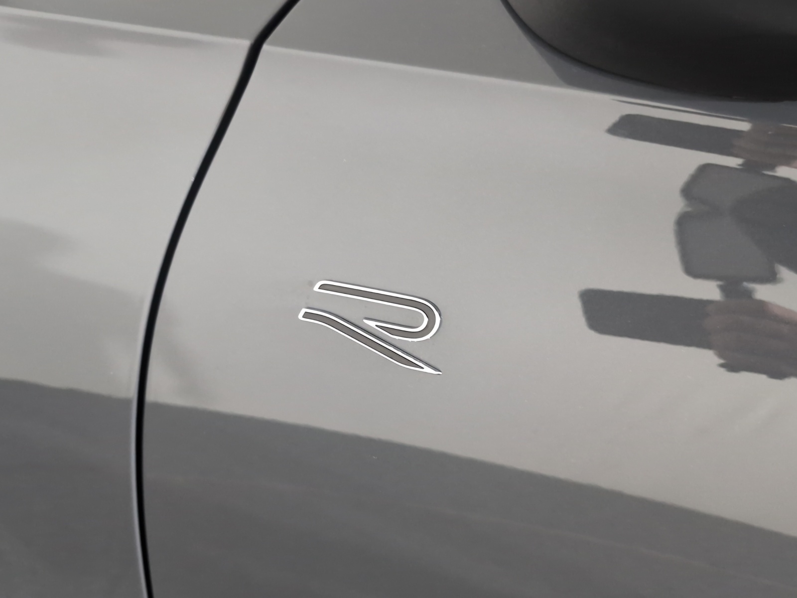 VW Tiguan 2.0 TSI DSG R-Line Plus 4Motion-image-16