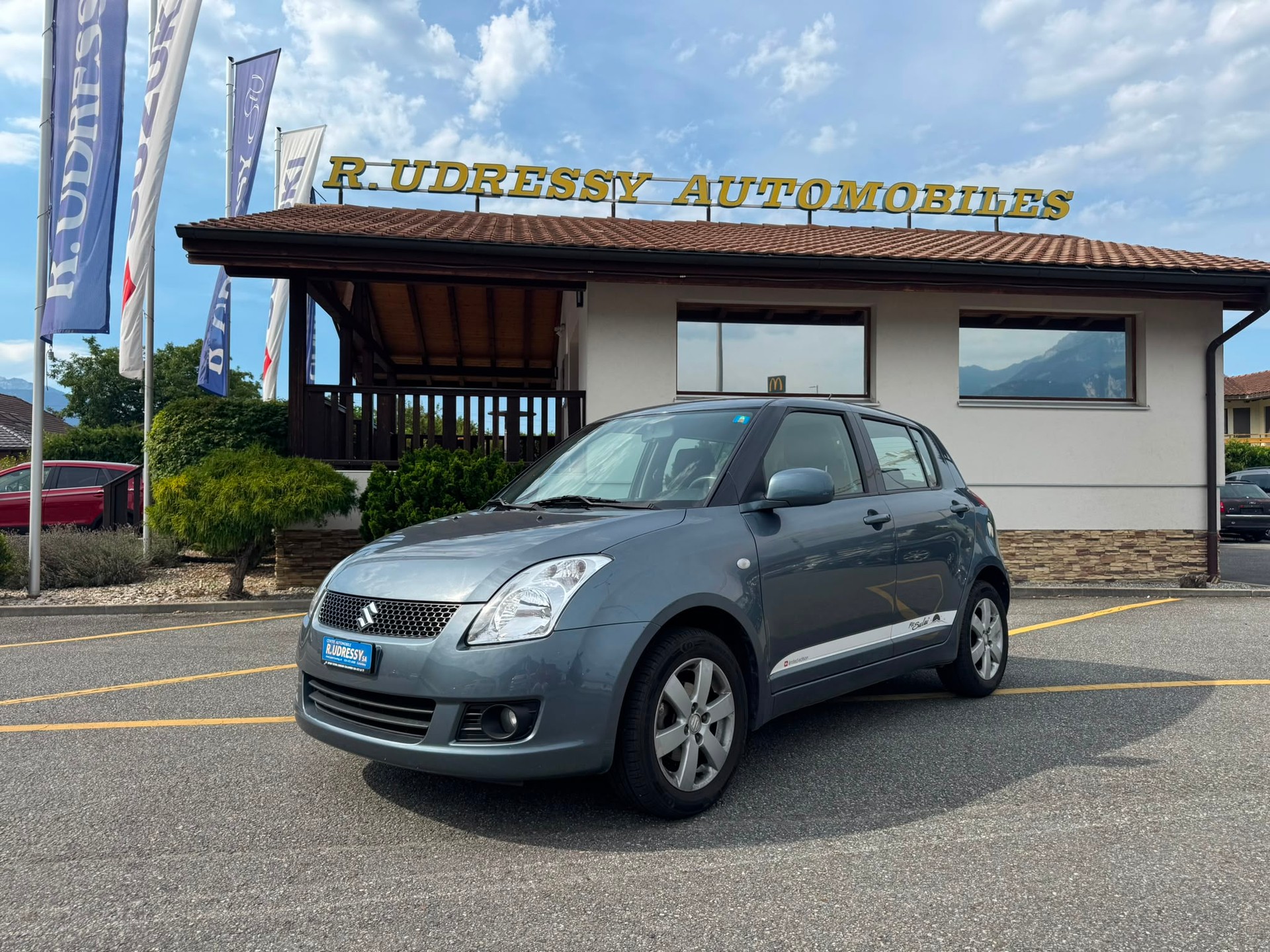 SUZUKI Swift 1.3i 16V GL Top Piz Sulai LE 4x4-image-0