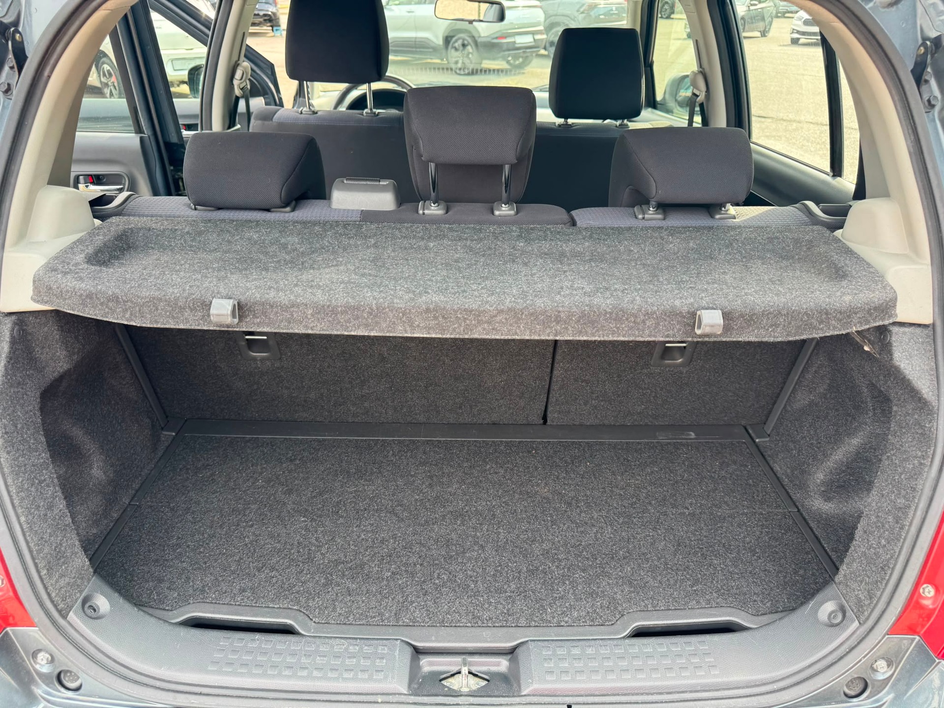 SUZUKI Swift 1.3i 16V GL Top Piz Sulai LE 4x4-image-12
