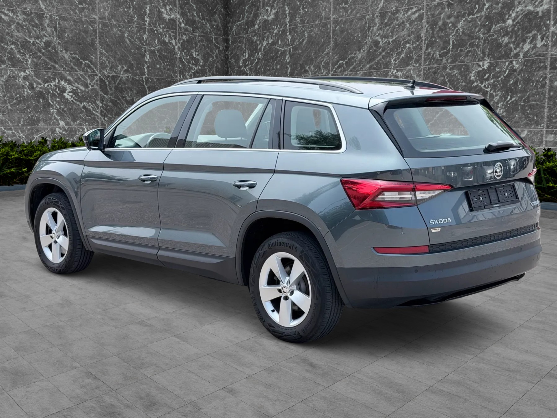 SKODA Kodiaq 2.0 TSI 4x4 Style-image-3