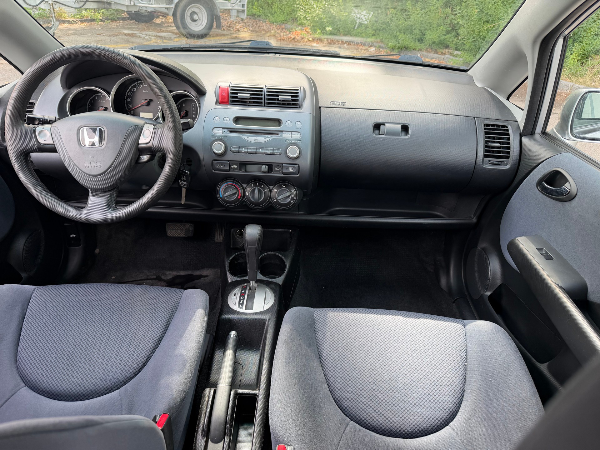 HONDA Jazz 1.4i LS-image-8