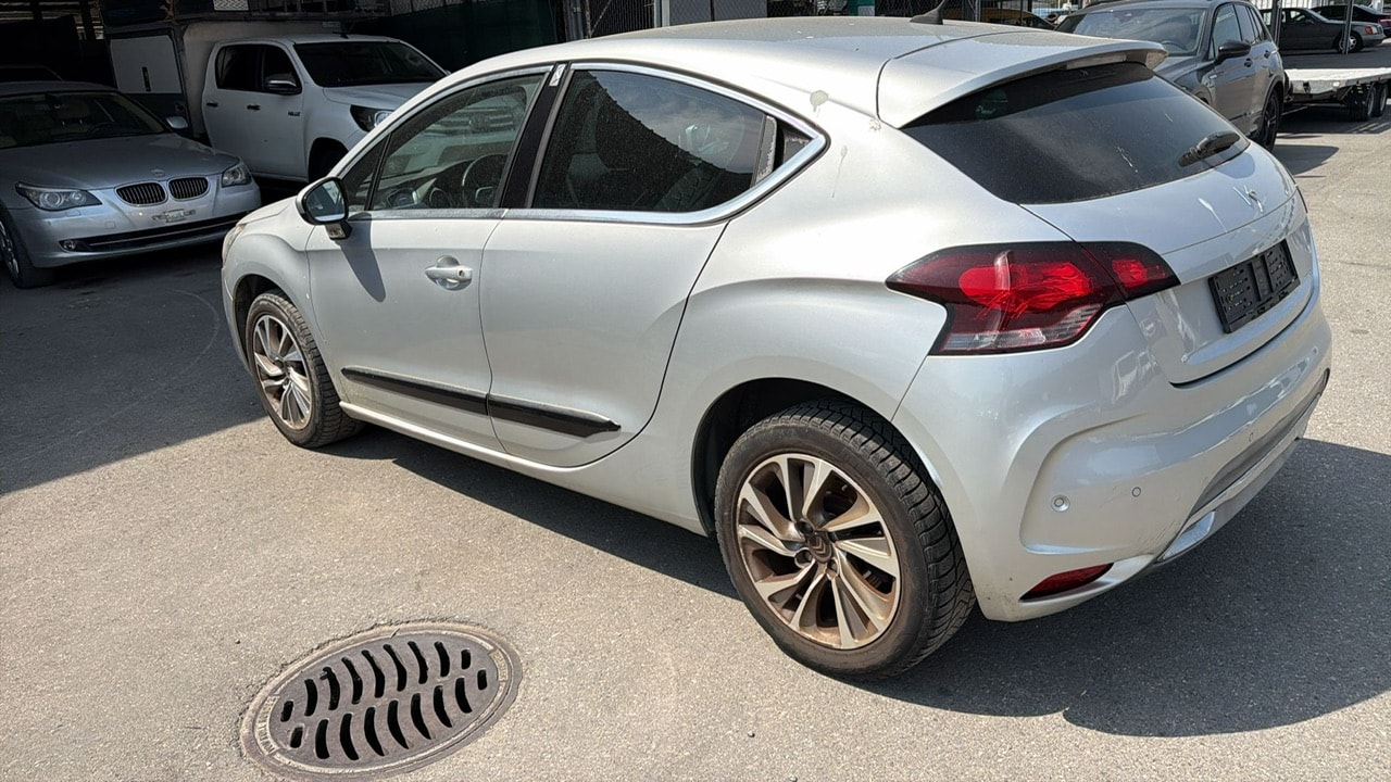 DS AUTOMOBILES DS4 1.6 THP Sport Chic-image-7