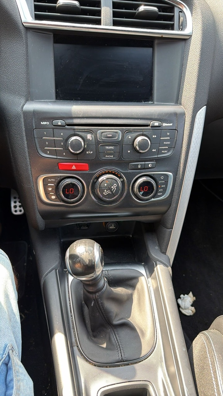 DS AUTOMOBILES DS4 1.6 THP Sport Chic-image-8