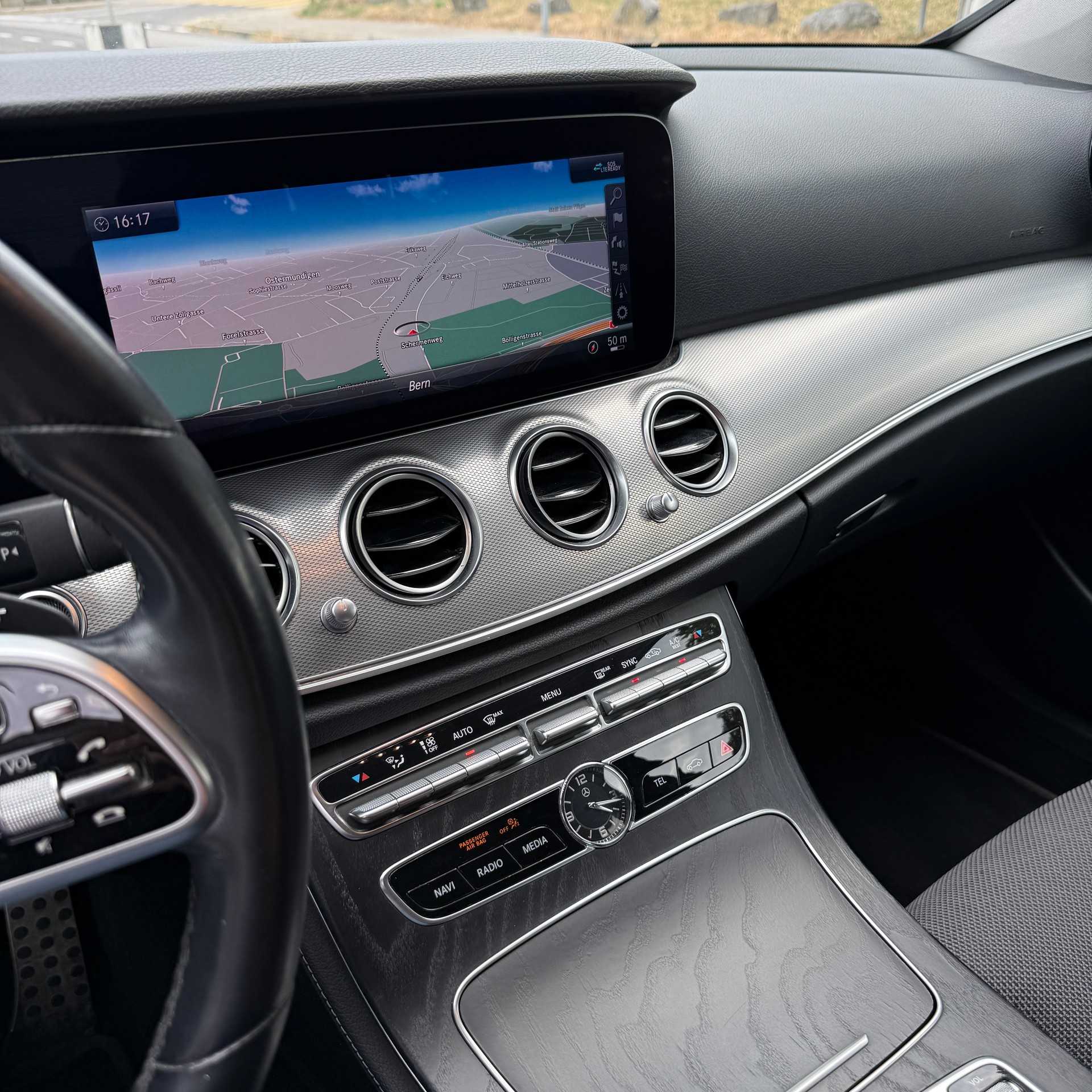 MERCEDES-BENZ E 200 AMG 63s Optik 9G-Tronic-image-10