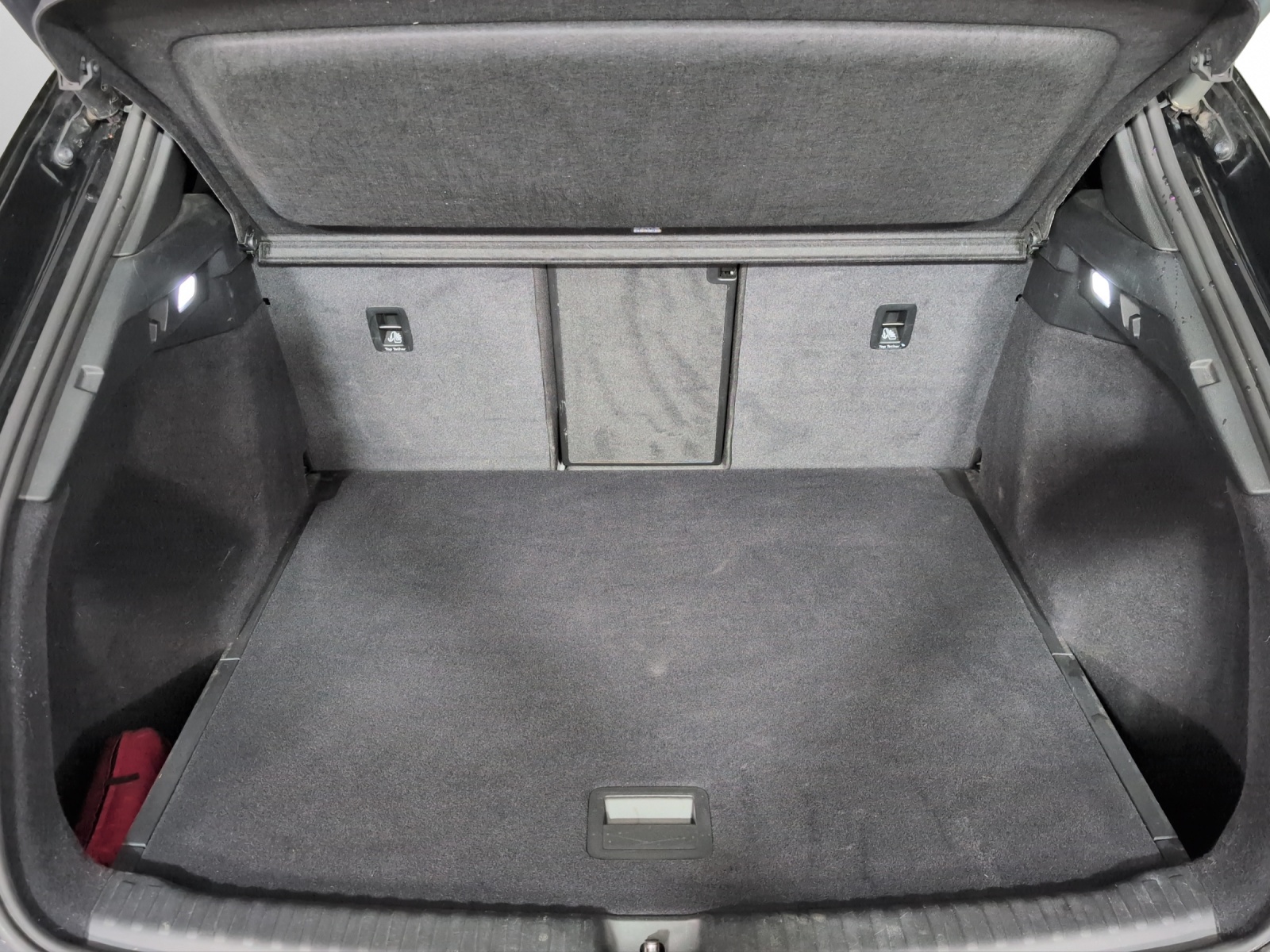 AUDI Q4 e-tron 50 quattro-image-15