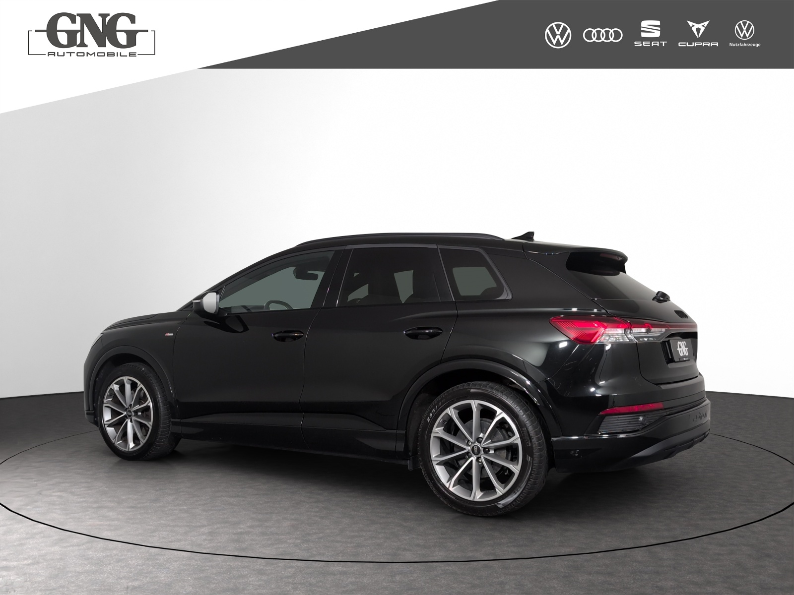 AUDI Q4 e-tron 50 quattro-image-1