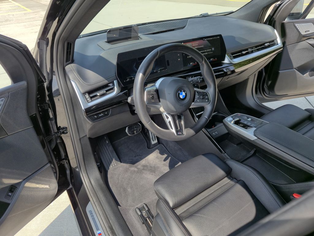 BMW 223i xDrive paddles-image-3