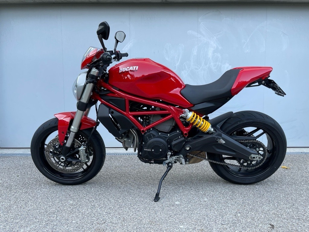DUCATI Monster 797