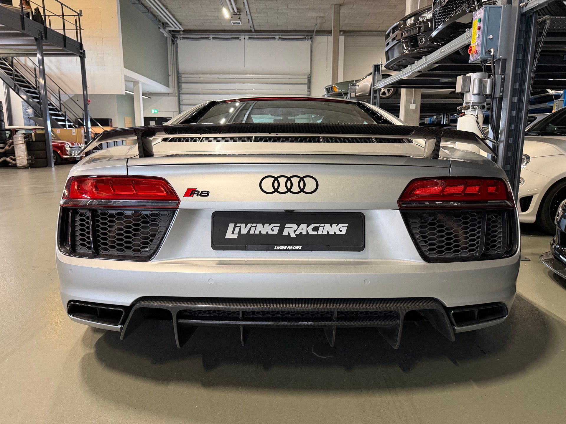 AUDI R8 Coupé 5.2 plus S-Tronic *CAPRISTO-VOSSEN-KW*-image-3