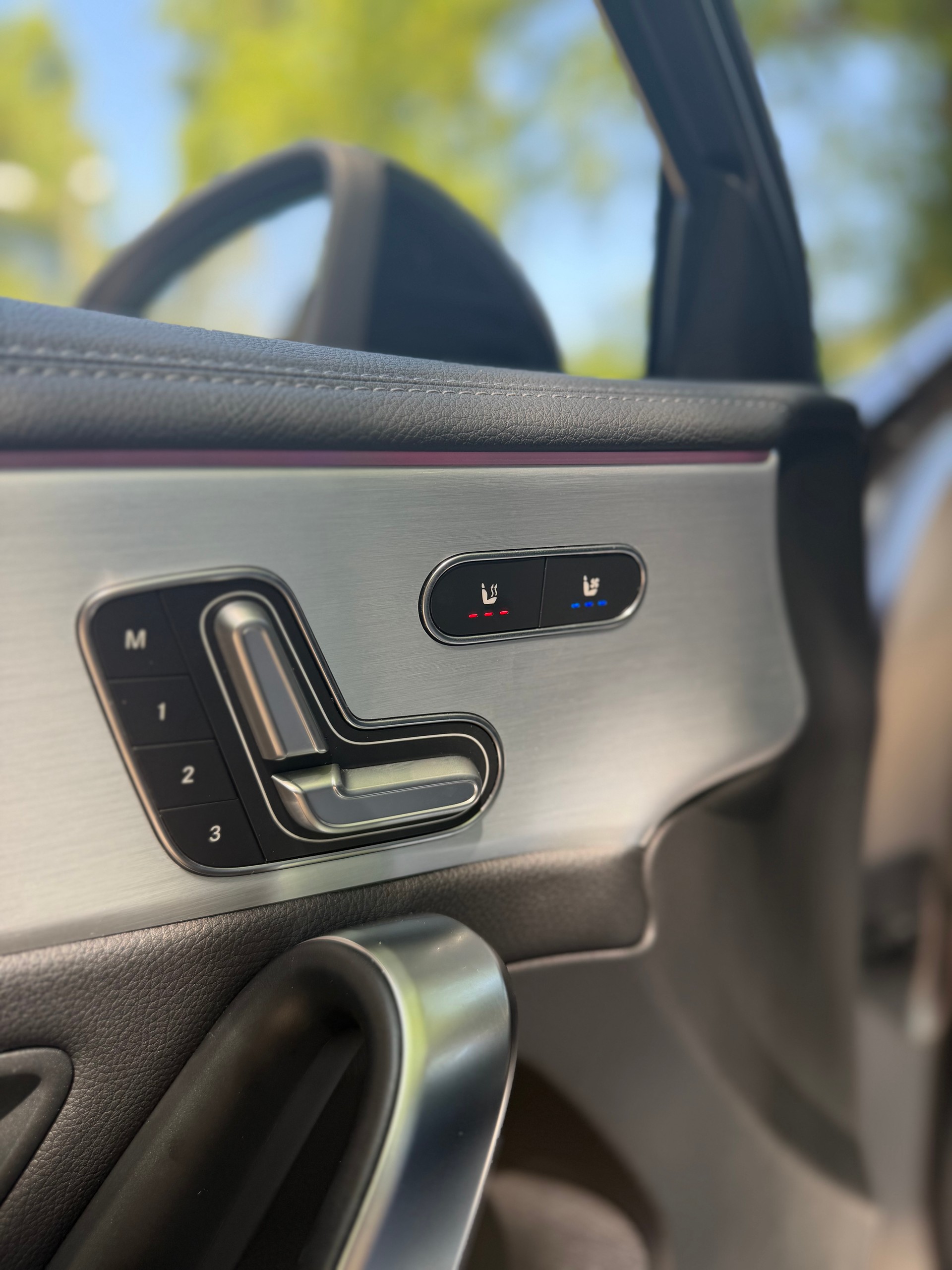 MERCEDES-BENZ A 45 S AMG 4Matic+ Speedshift-image-10