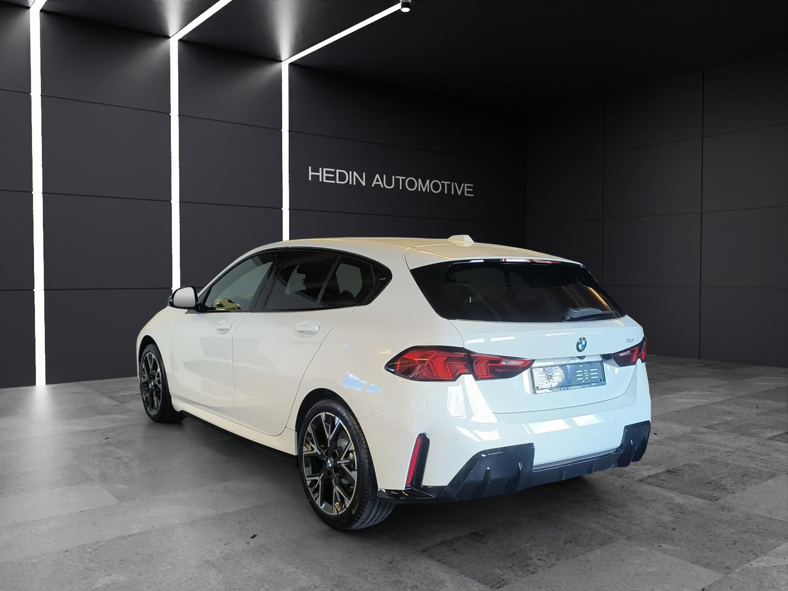 BMW 123 xDrive-showroom-element-2
