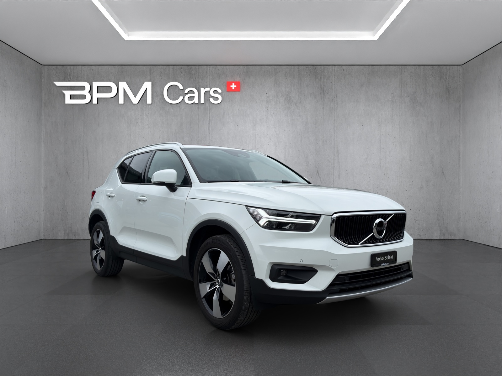 VOLVO XC40 1.5 T2 Momentum-image-5