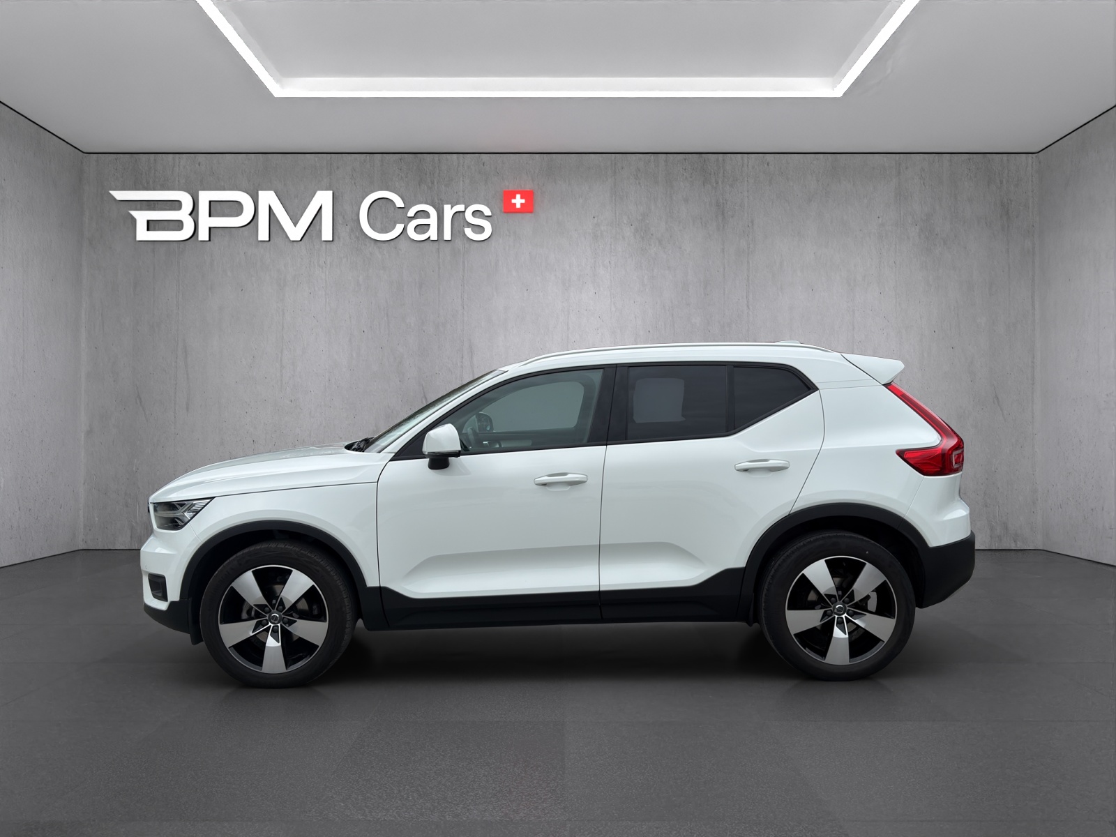 VOLVO XC40 1.5 T2 Momentum-image-13