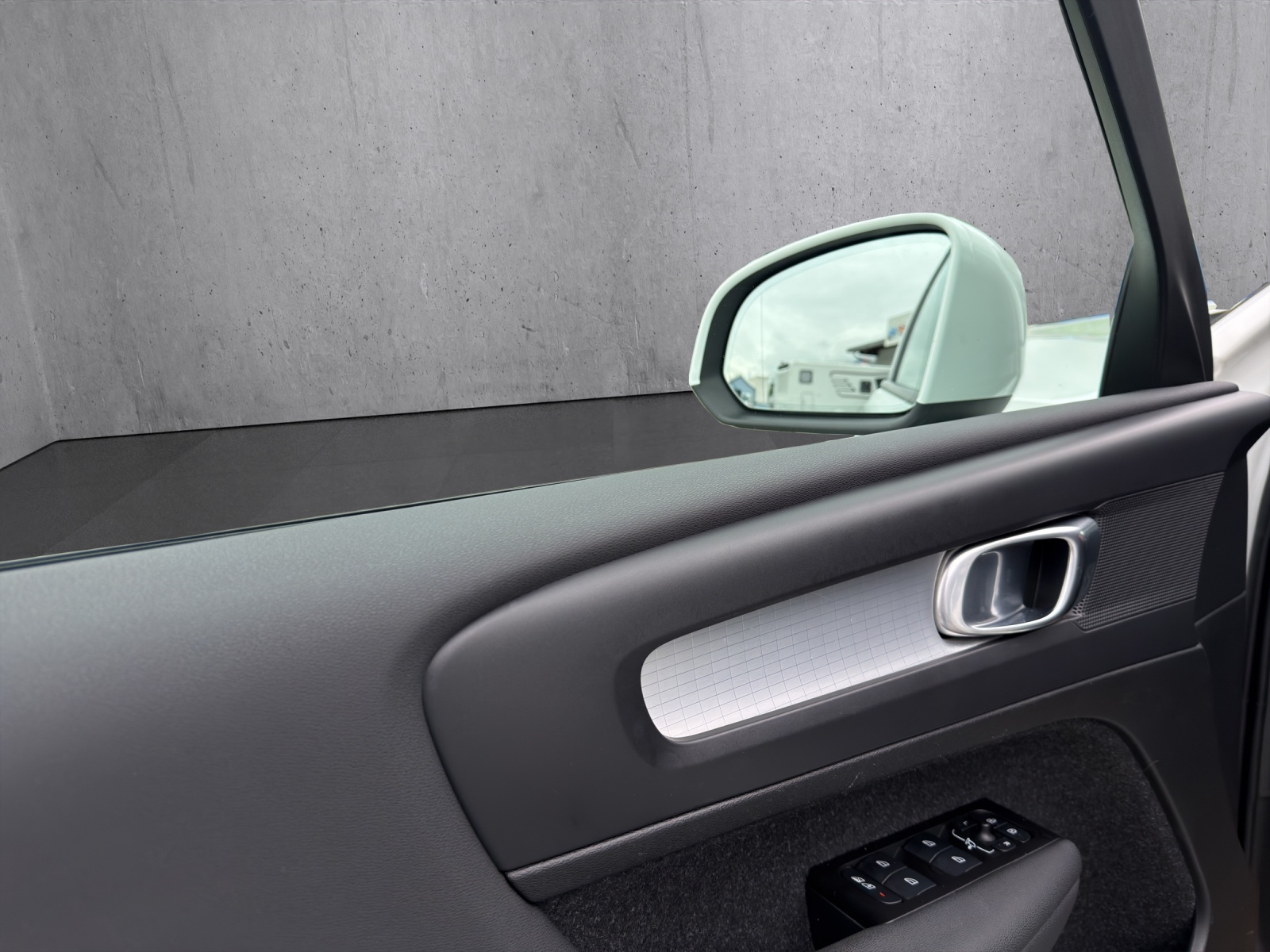 VOLVO XC40 1.5 T2 Momentum-image-7