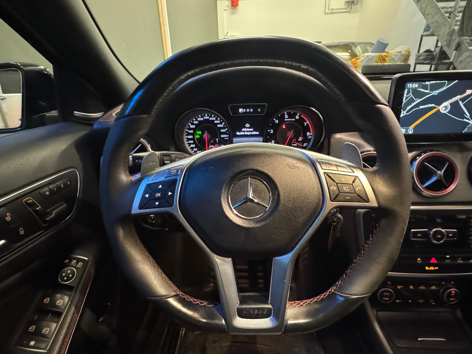 MERCEDES-BENZ GLA 45 AMG 4Matic 7G-DCT-image-17