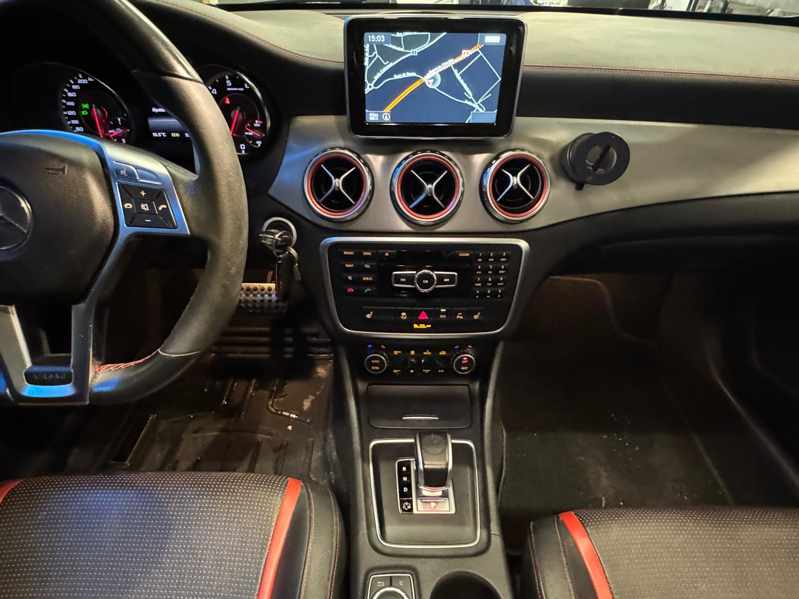 MERCEDES-BENZ GLA 45 AMG 4Matic 7G-DCT-image-15