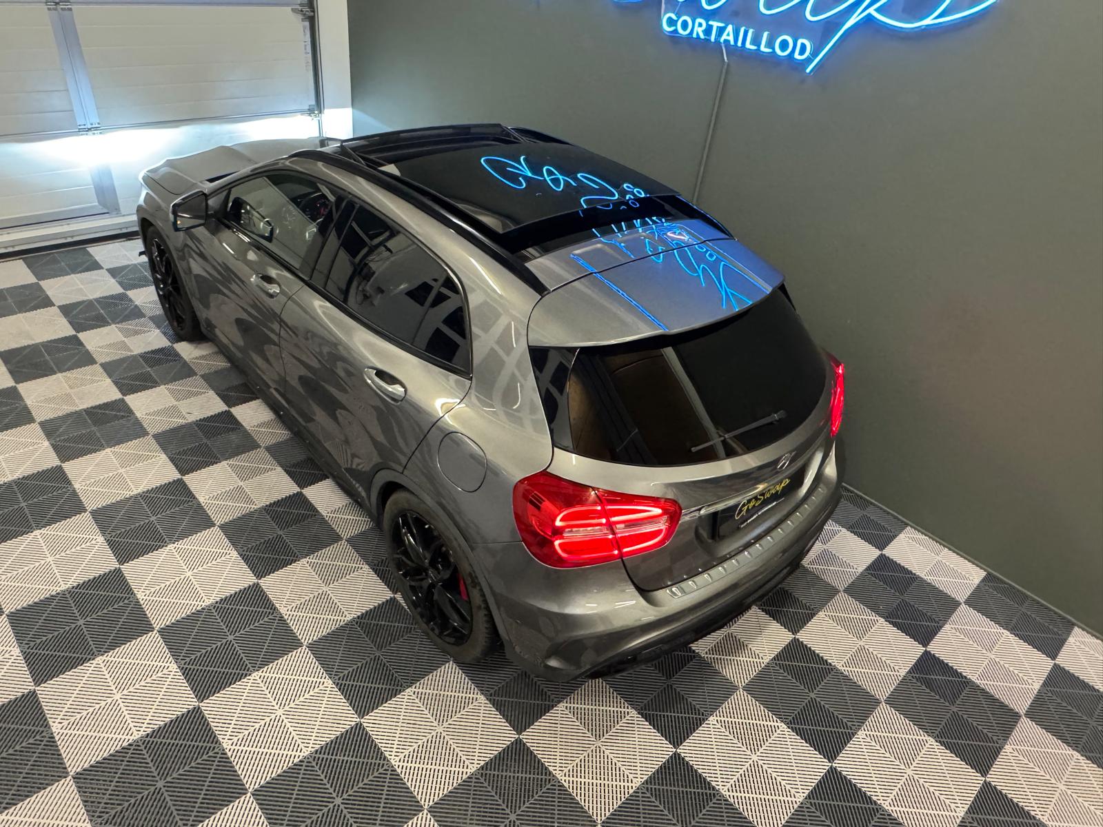 MERCEDES-BENZ GLA 45 AMG 4Matic 7G-DCT-image-2