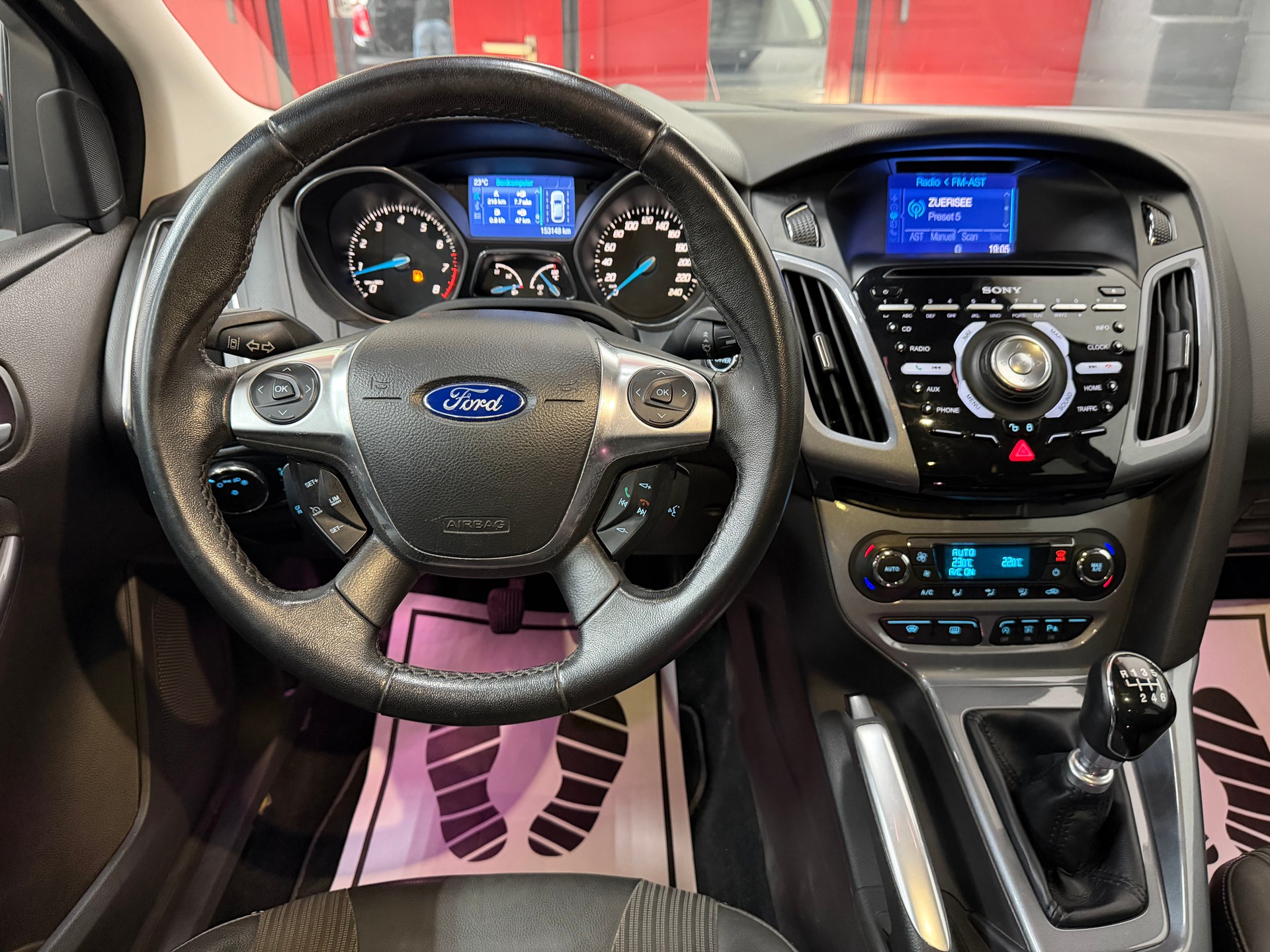 FORD Focus 1.6 SCTi Titanium //NEU AB MFK!-image-11