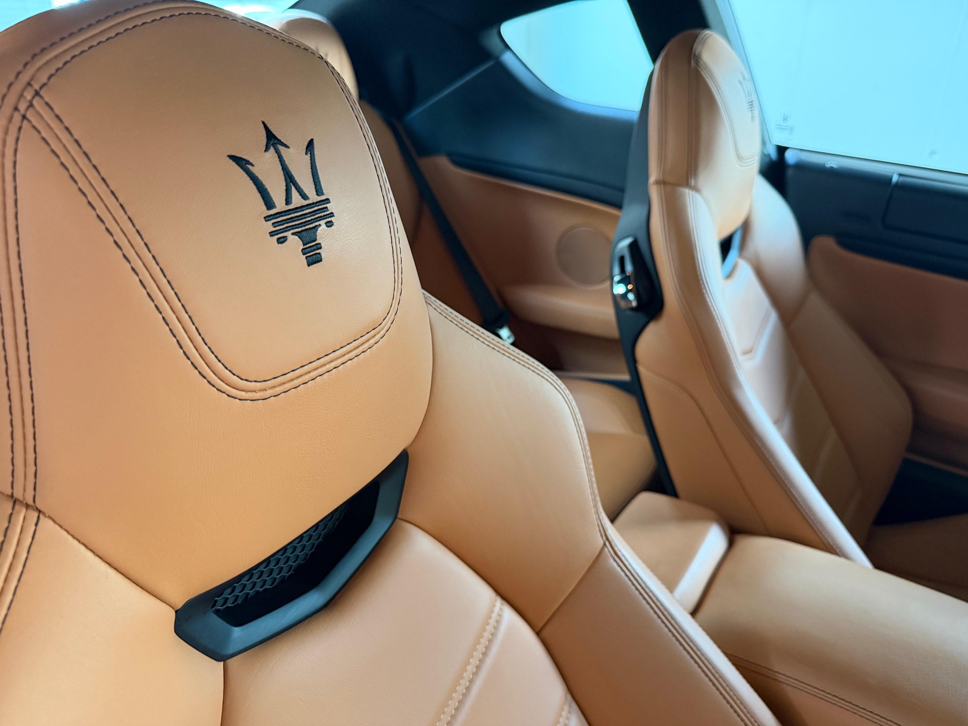 MASERATI GranTurismo MC Stradale Cambiocorsa-image-14