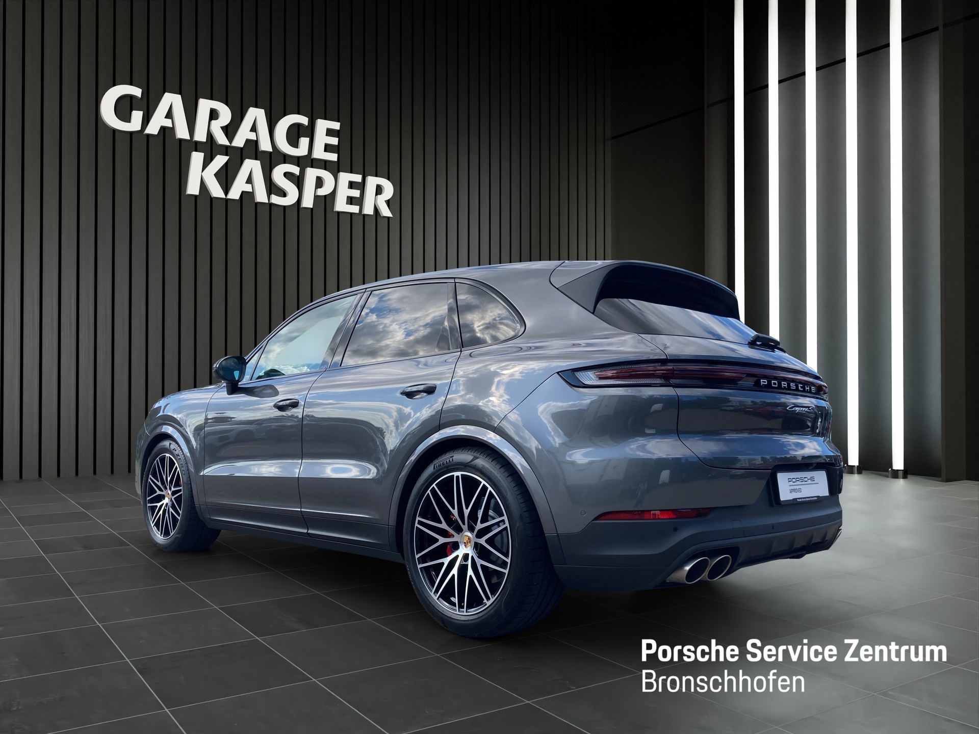 PORSCHE Cayenne S-showroom-element-2