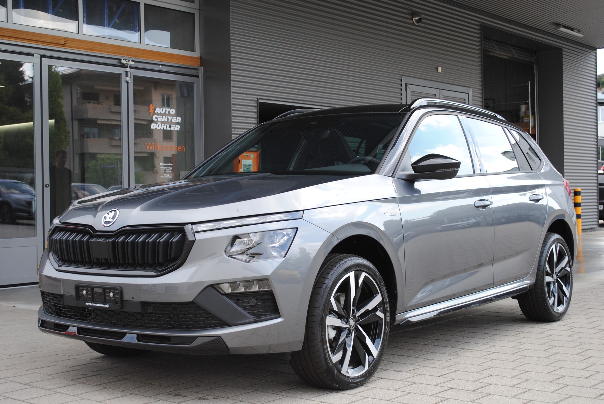 SKODA Kamiq 1.5 TSI Monte Carlo DSG-image-0