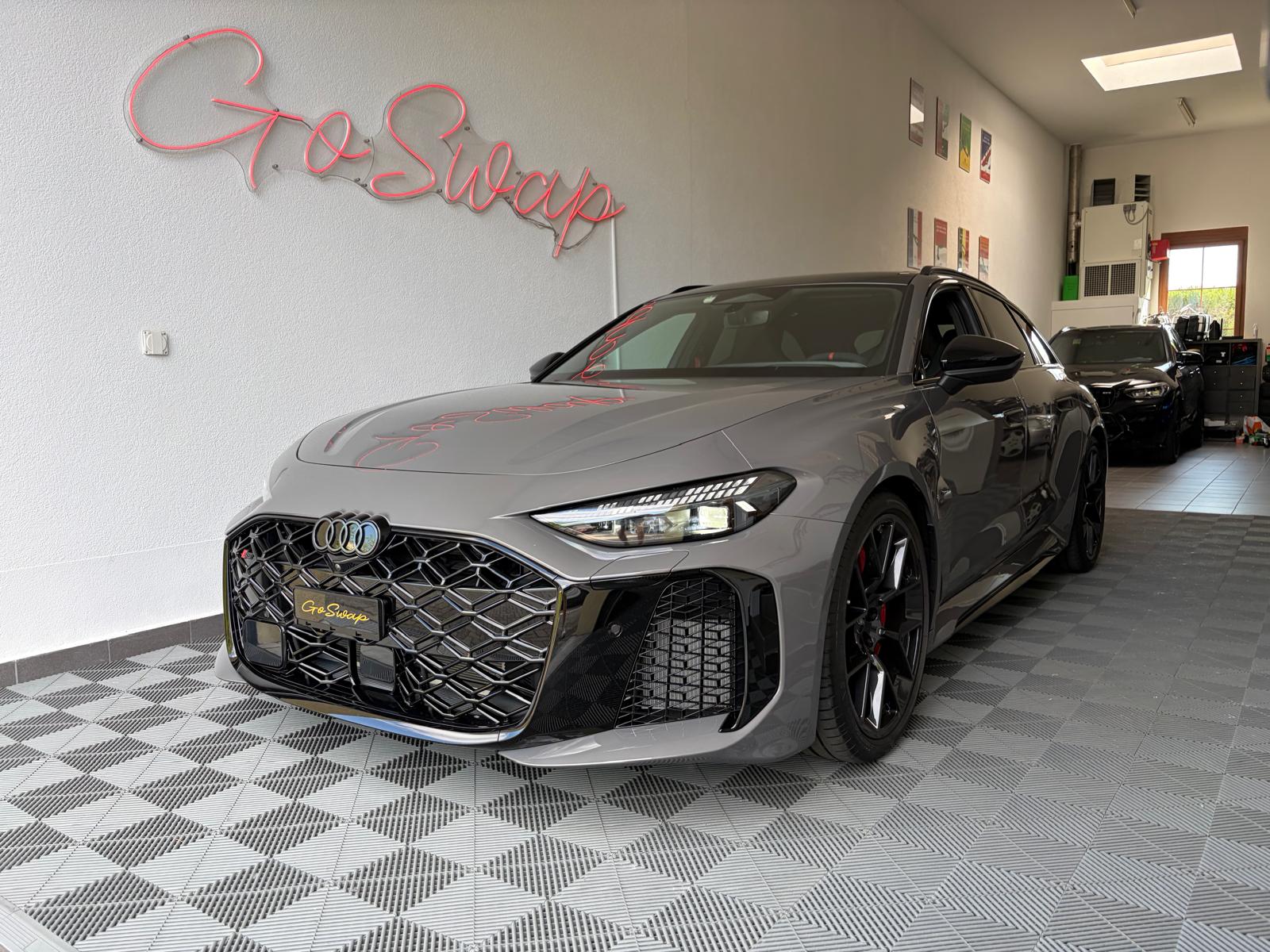 AUDI RS 5 Avant TFSI 470 kW Tiptronic quattro *Pack RS *Attelage*-image-0