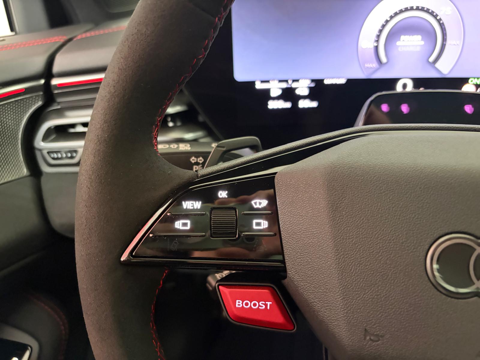 AUDI RS 5 Avant TFSI 470 kW Tiptronic quattro *Pack RS *Attelage*-image-22
