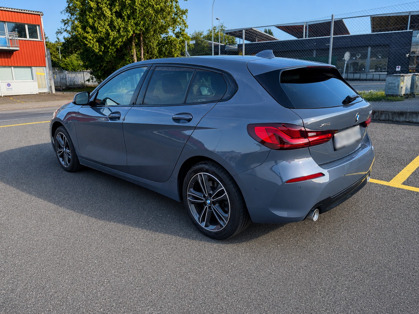 BMW 120d xDrive Sport Line-image-3