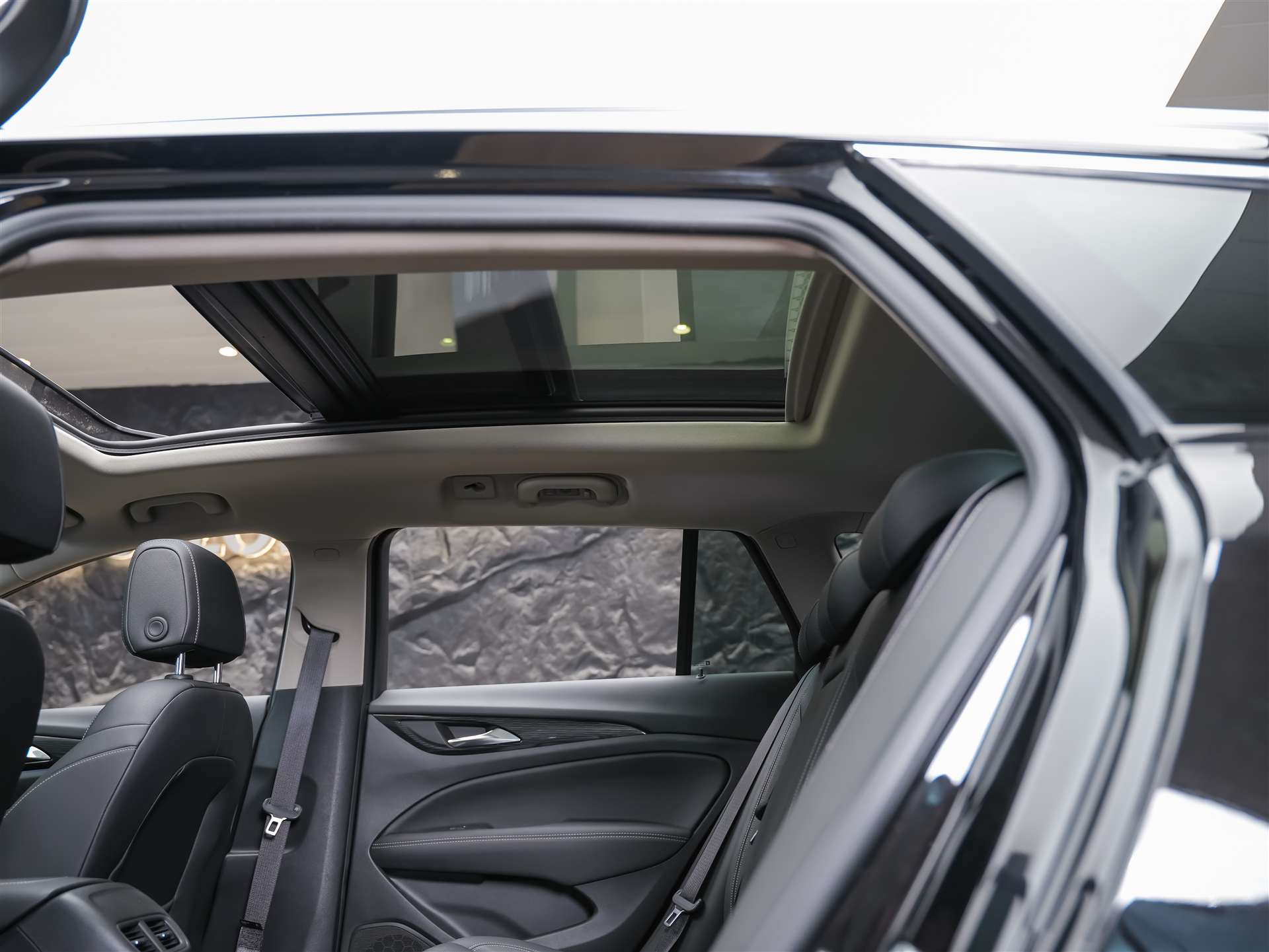 OPEL Insignia 2.0 BiDTI Sports Tourer Excellence 4WD A. *Panorama*Matrix-LED*Head_up*Lenkradheizung*-image-12