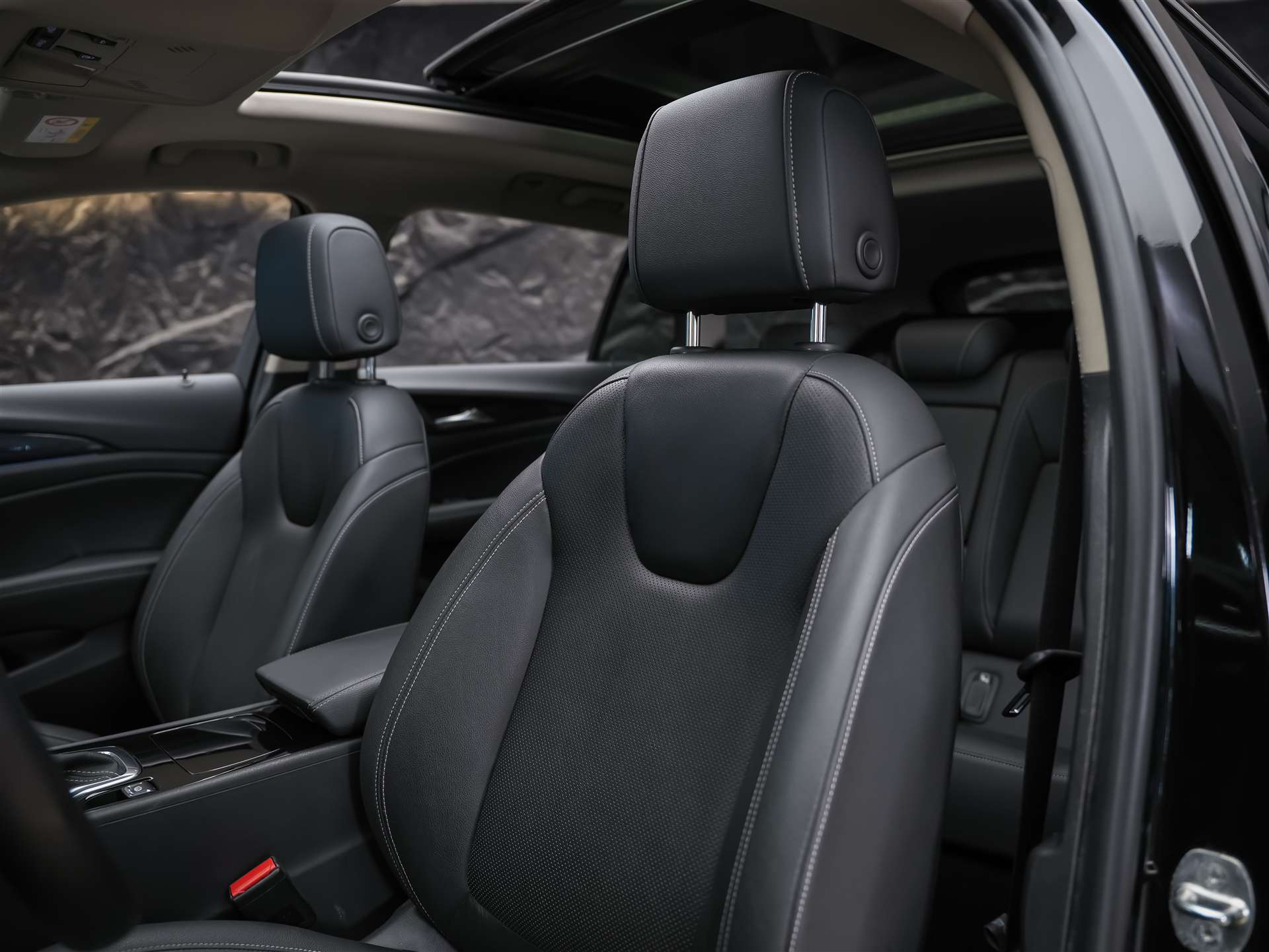 OPEL Insignia 2.0 BiDTI Sports Tourer Excellence 4WD A. *Panorama*Matrix-LED*Head_up*Lenkradheizung*-image-9