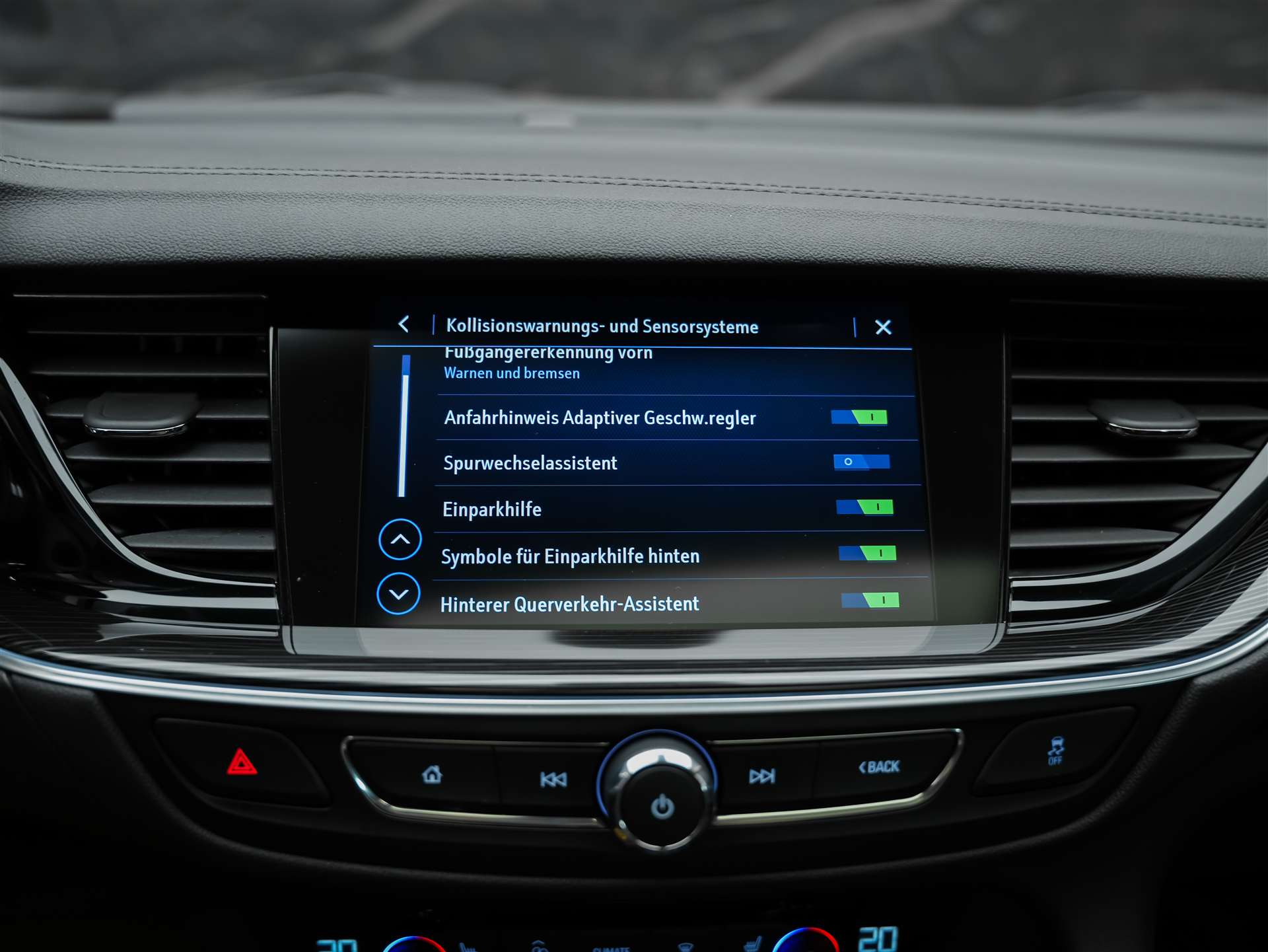 OPEL Insignia 2.0 BiDTI Sports Tourer Excellence 4WD A. *Panorama*Matrix-LED*Head_up*Lenkradheizung*-image-35