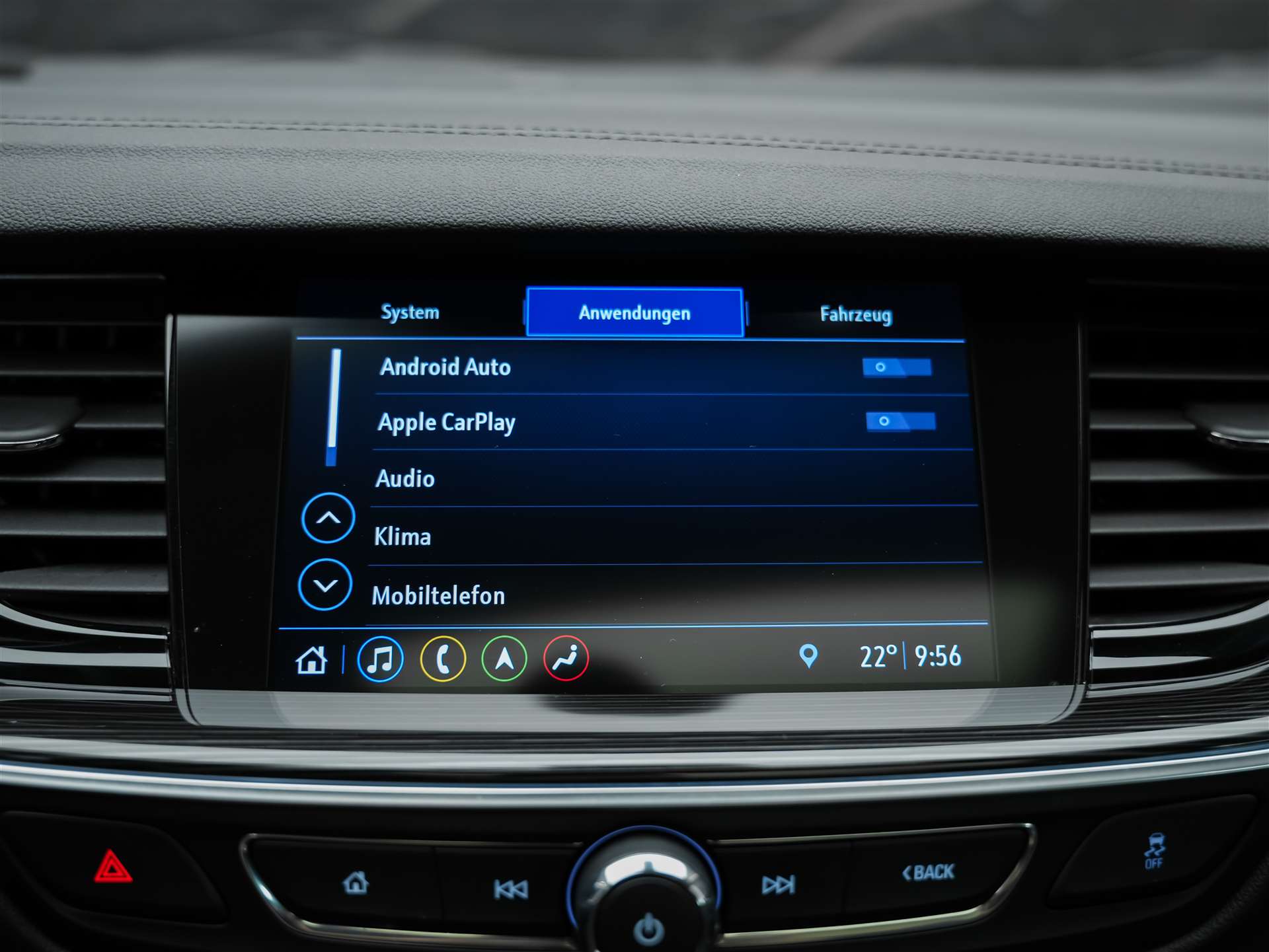 OPEL Insignia 2.0 BiDTI Sports Tourer Excellence 4WD A. *Panorama*Matrix-LED*Head_up*Lenkradheizung*-image-33