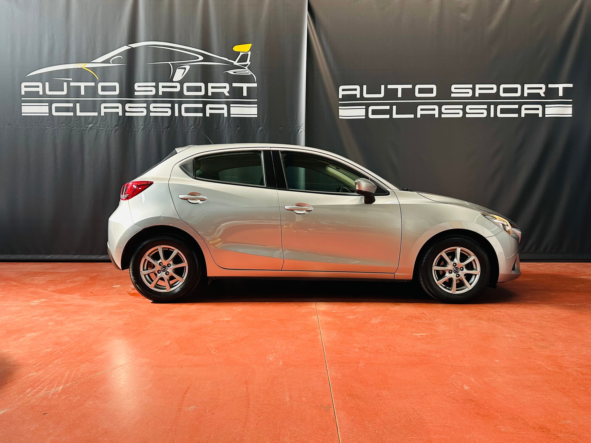 MAZDA 2 1.5i 16V Skyactiv-G Ambition-image-2