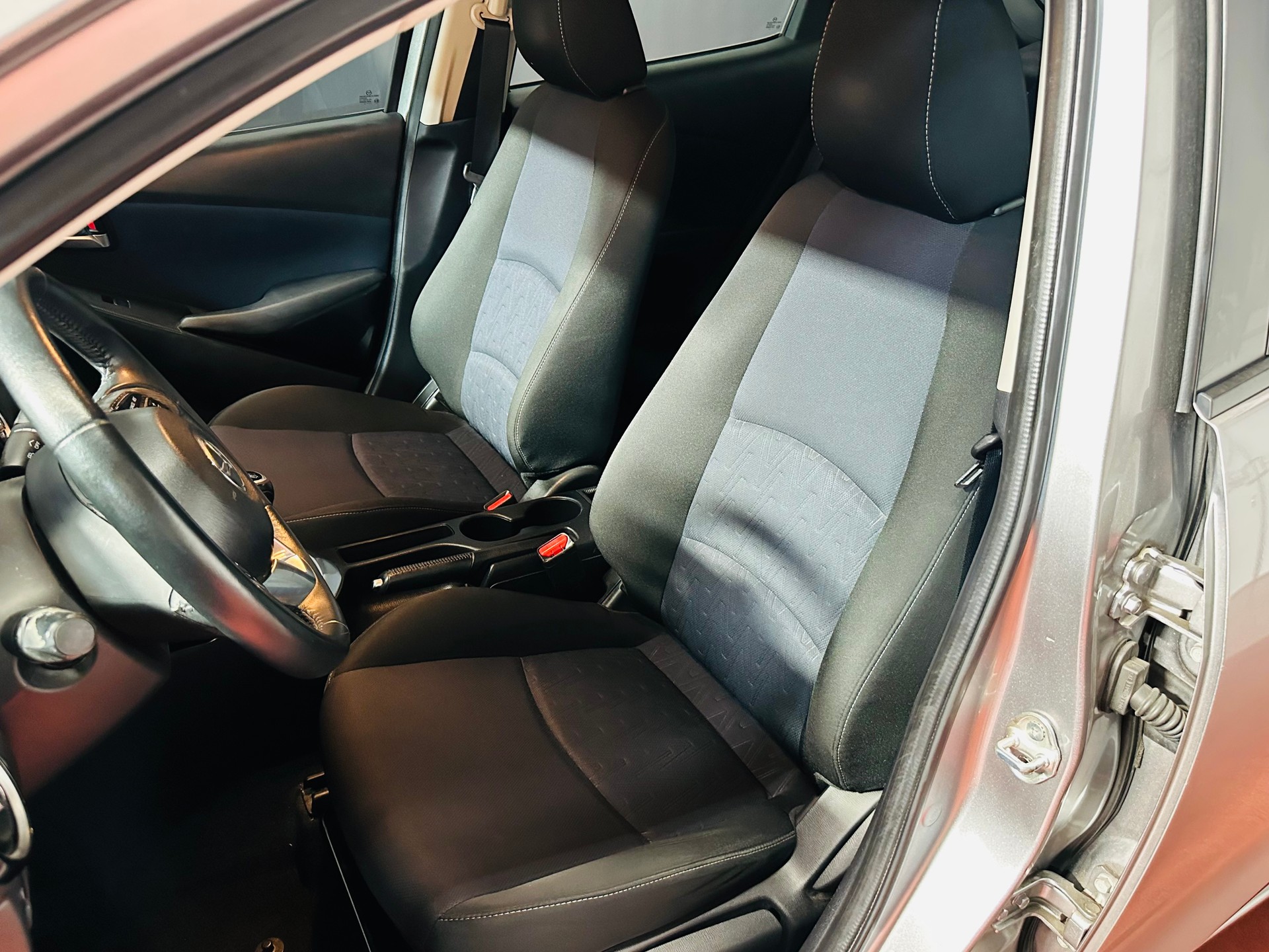MAZDA 2 1.5i 16V Skyactiv-G Ambition-image-13