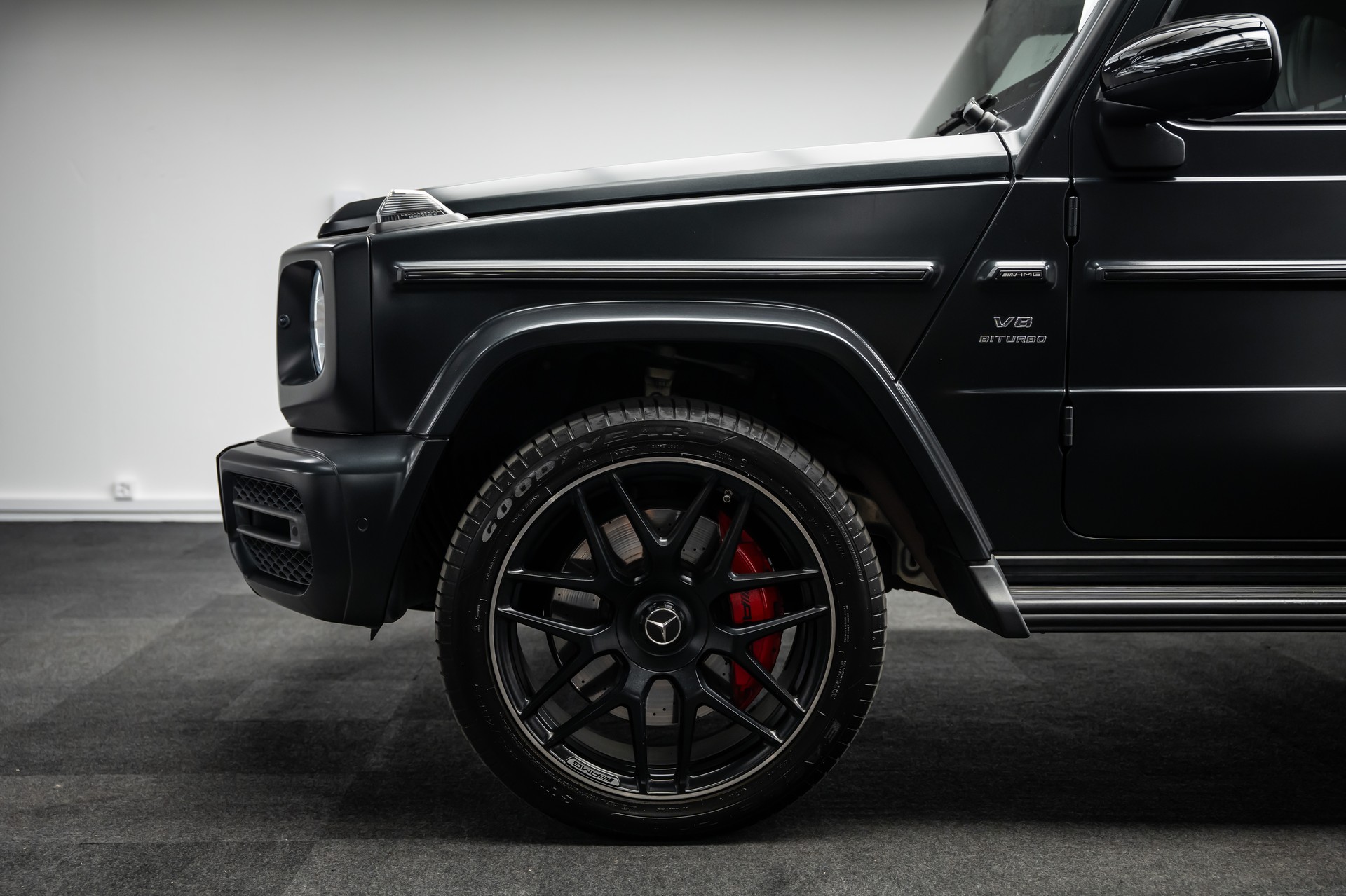 MERCEDES-BENZ G 63 AMG * FRISCH AB SERVICE * FRISCH AB MFK * 12 MONATE GARANTIE * LEASING AB 720.- *-showroom-element-1