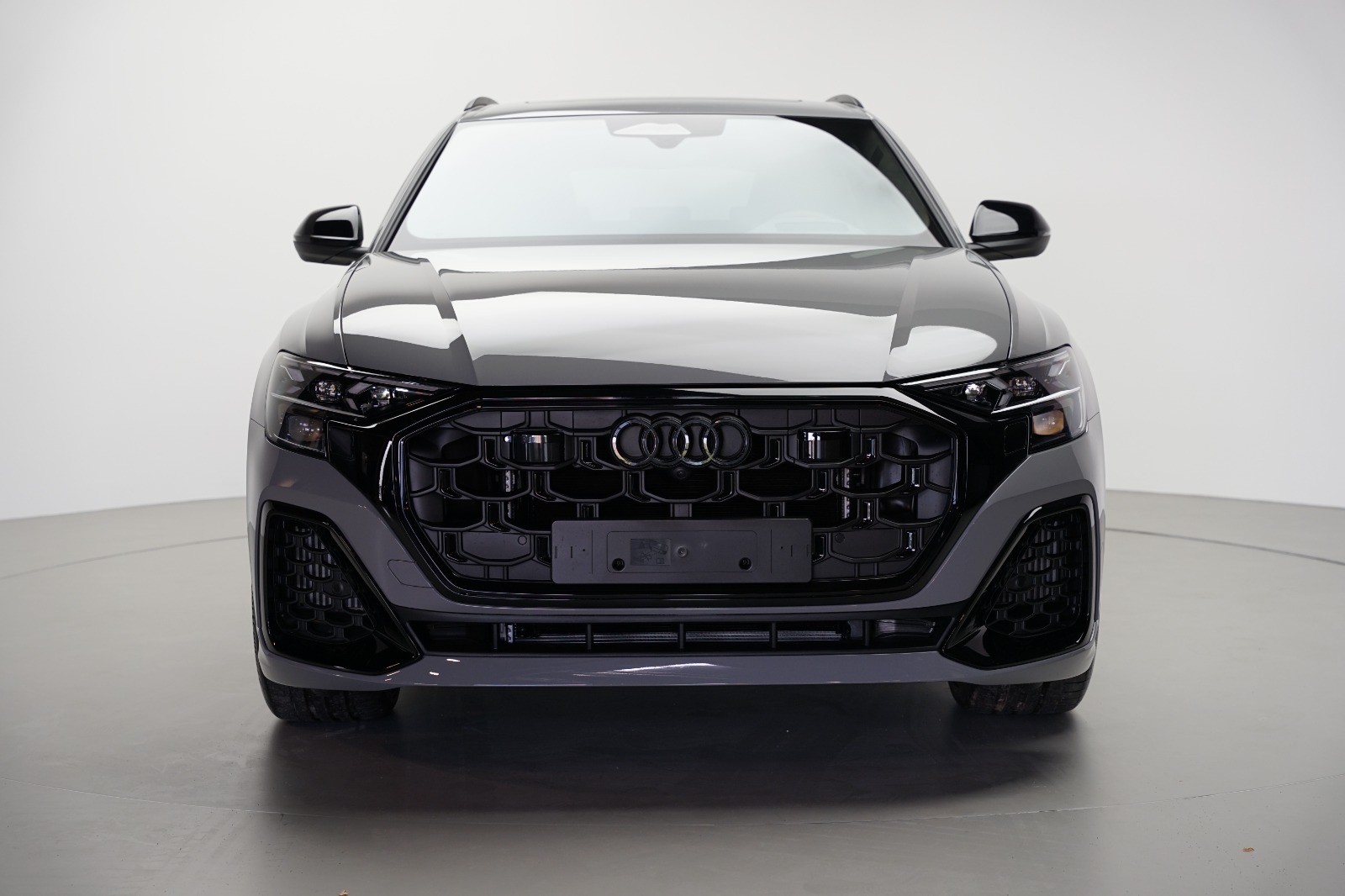 AUDI Q8 SUV TFSI e quattro 360 kW tiptronic-image-7