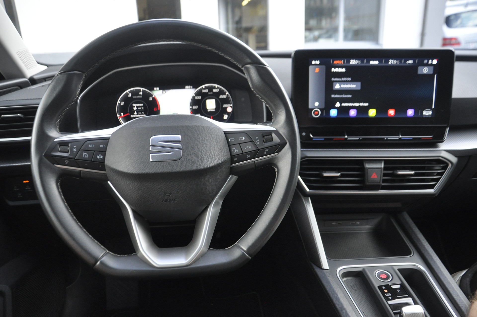 SEAT Leon ST 2.0 TDI EVO DSG 4Drive Style-image-9