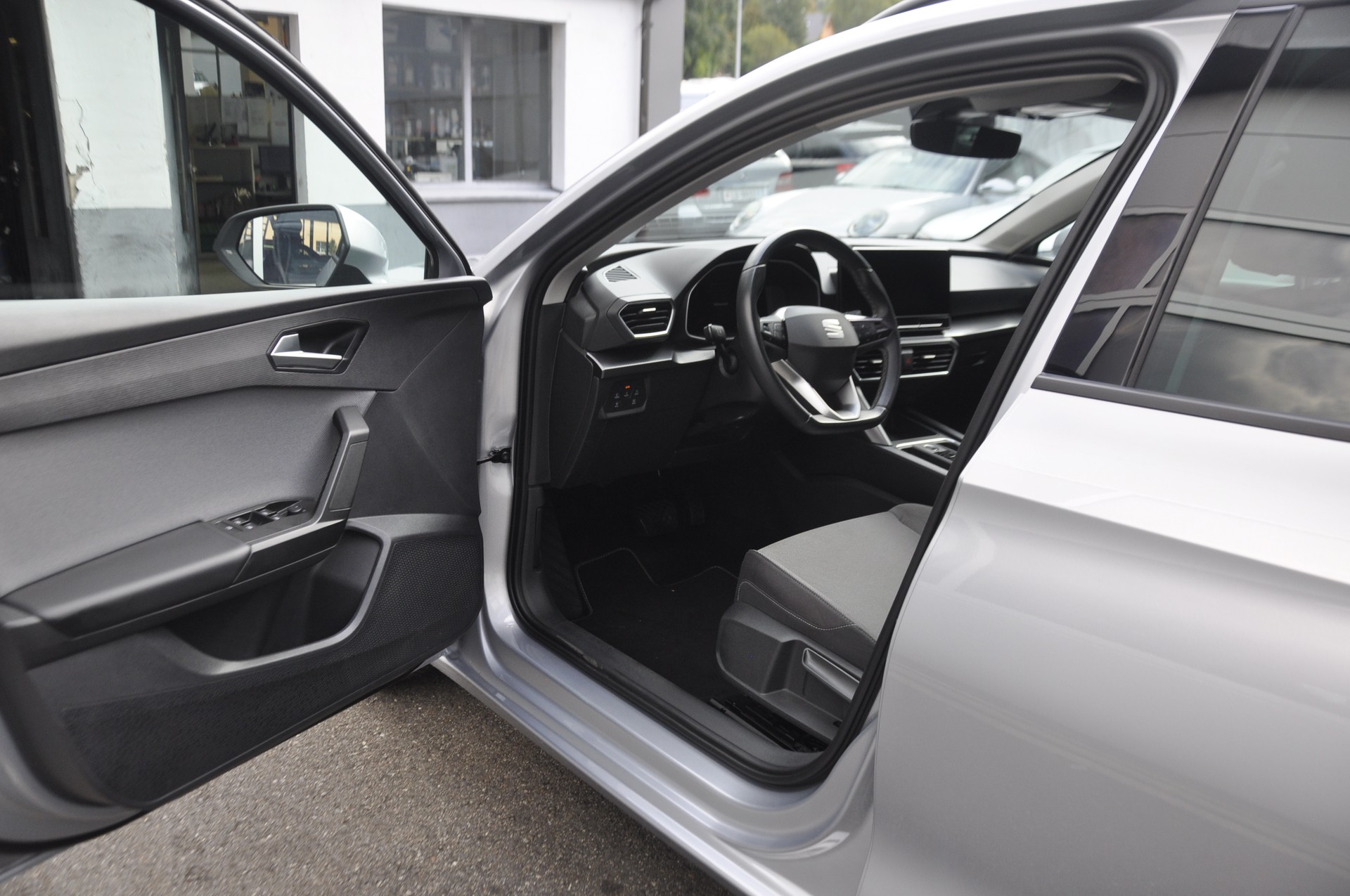 SEAT Leon ST 2.0 TDI EVO DSG 4Drive Style-image-3