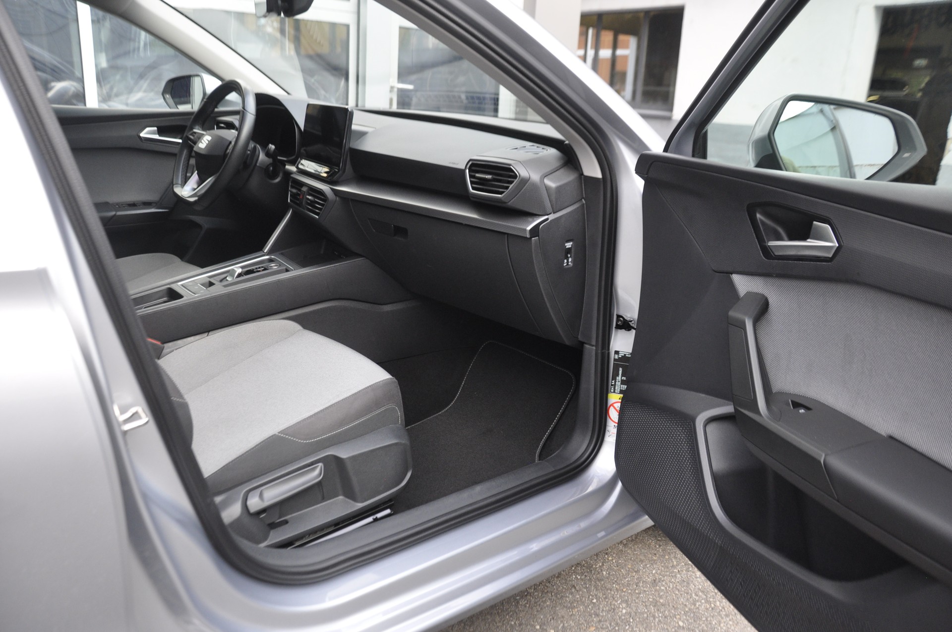 SEAT Leon ST 2.0 TDI EVO DSG 4Drive Style-image-6