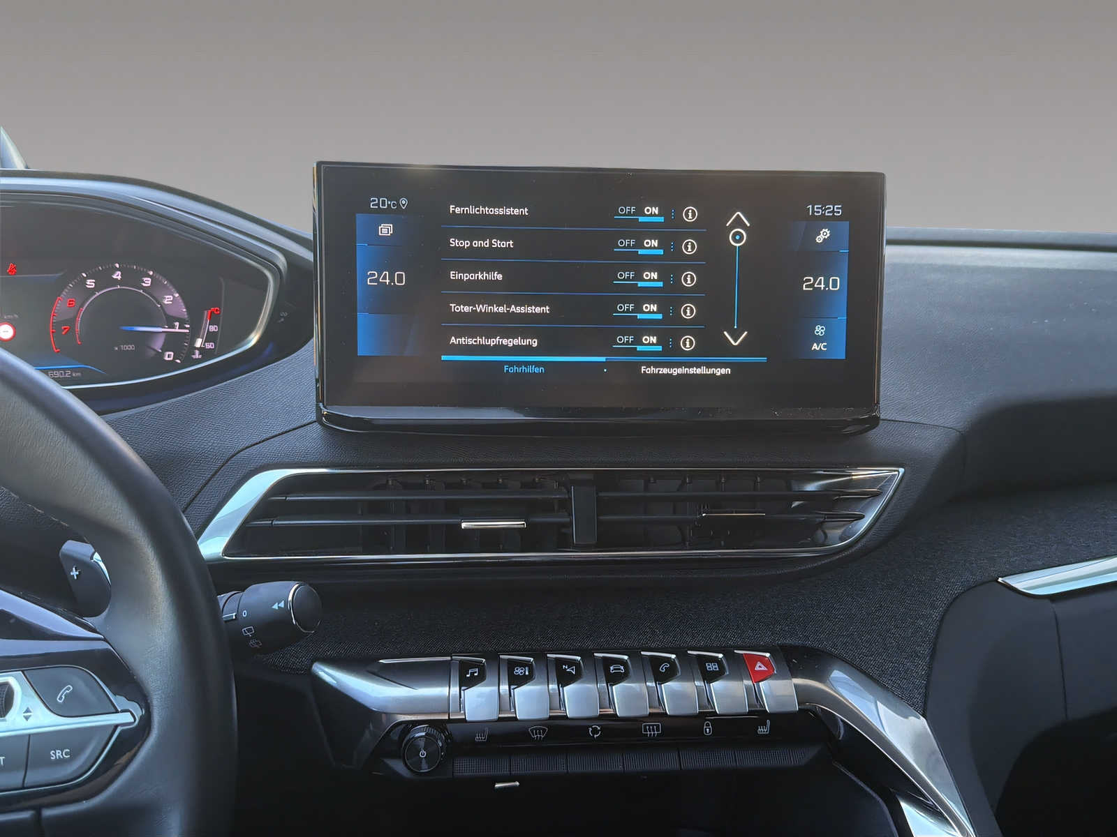 PEUGEOT 5008 1.2 PureTech Allure Pack-image-16