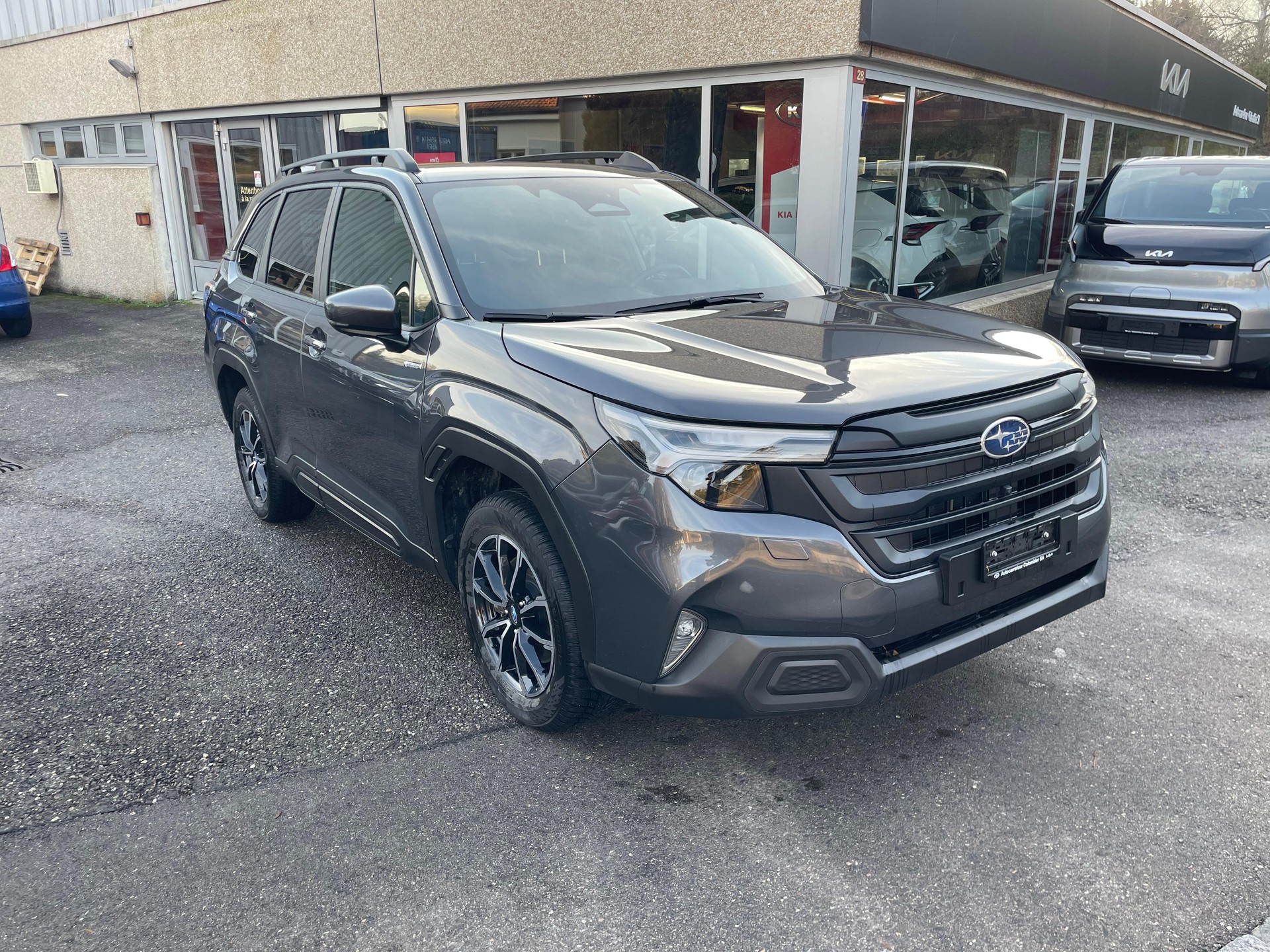 SUBARU Forester Station 2.0i e-Boxer Swiss Plus-image-0
