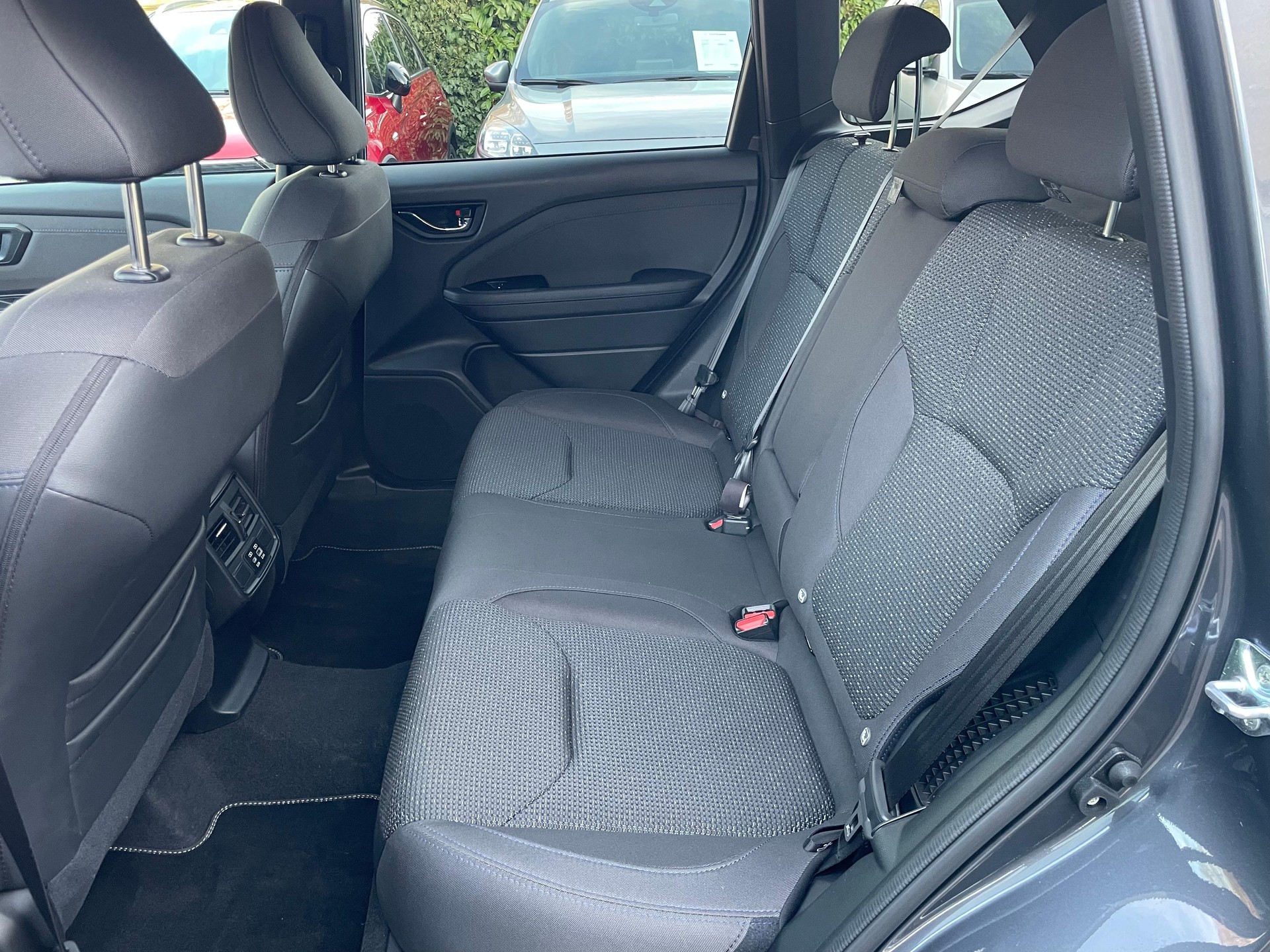 SUBARU Forester Station 2.0i e-Boxer Swiss Plus-image-11