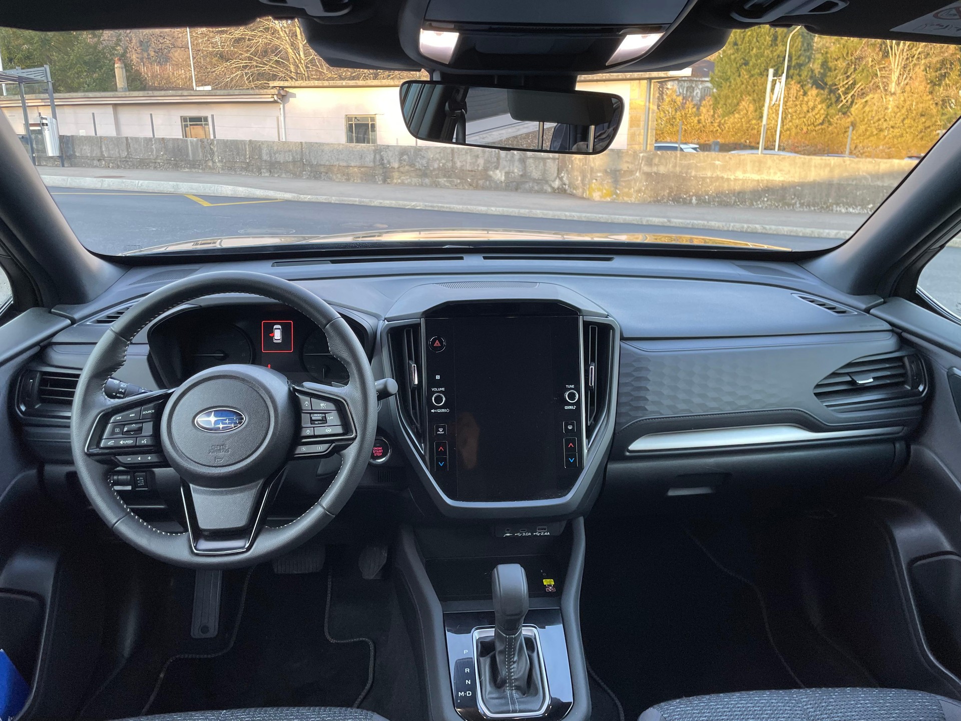 SUBARU Forester Station 2.0i e-Boxer Swiss Plus-image-9