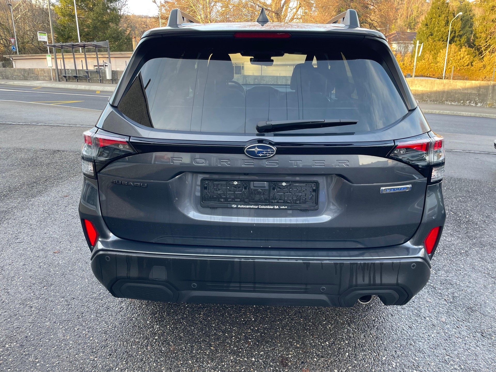 SUBARU Forester Station 2.0i e-Boxer Swiss Plus-image-5