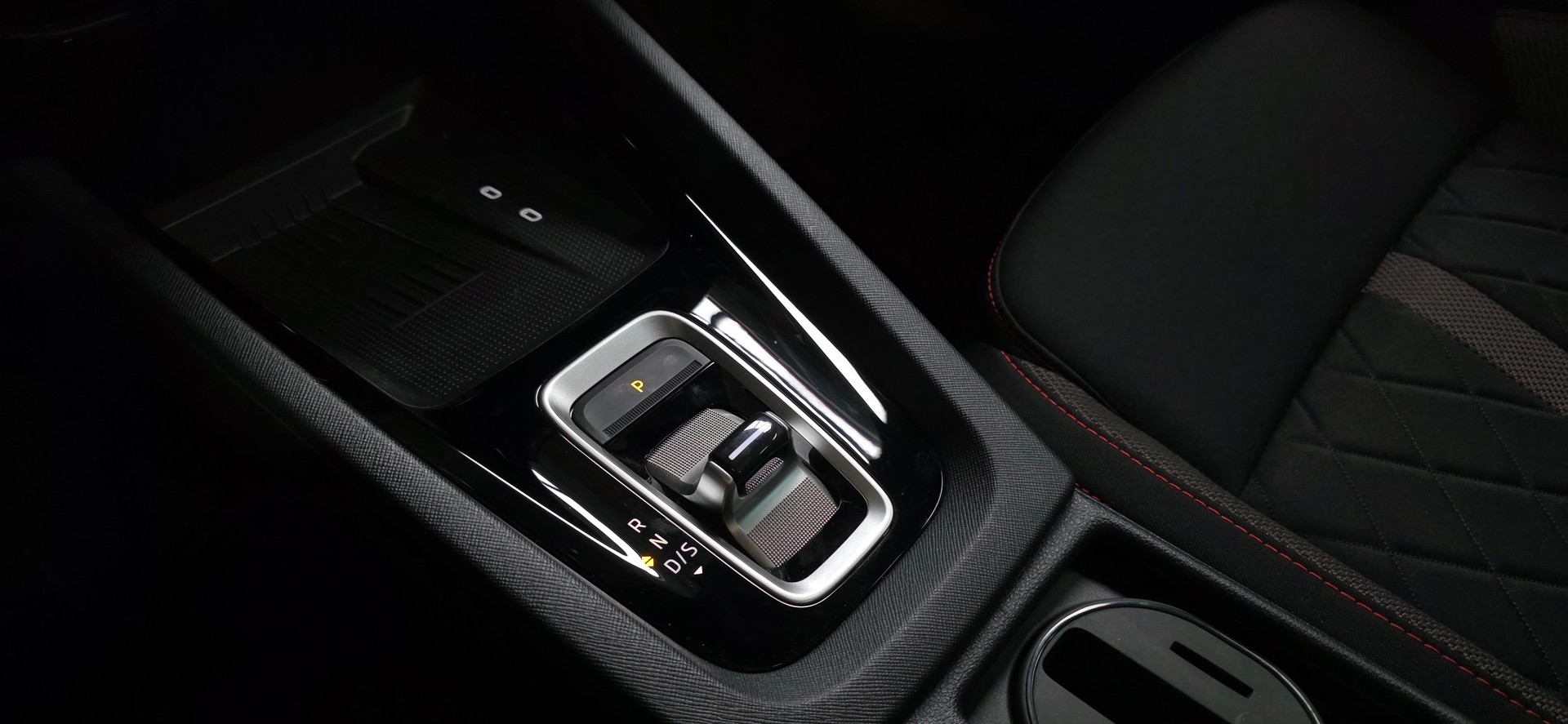 SKODA Octavia Combi 2.0 TSI DSG RS-image-11