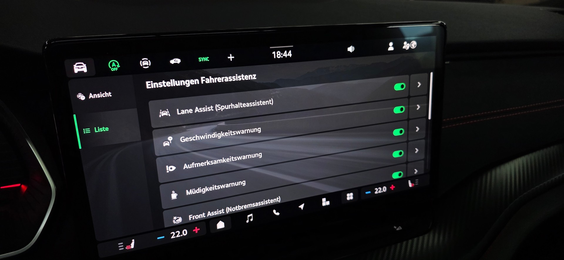 SKODA Octavia Combi 2.0 TSI DSG RS-image-17