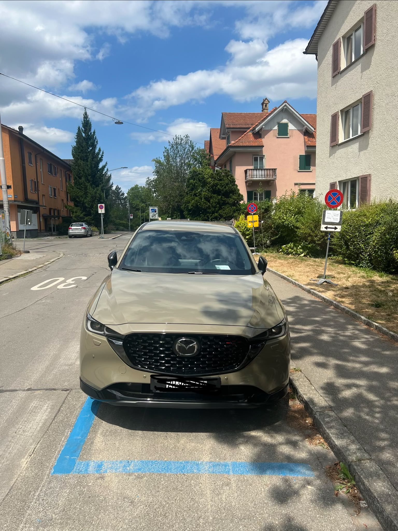 MAZDA 2.0 Centre-Line-image-0